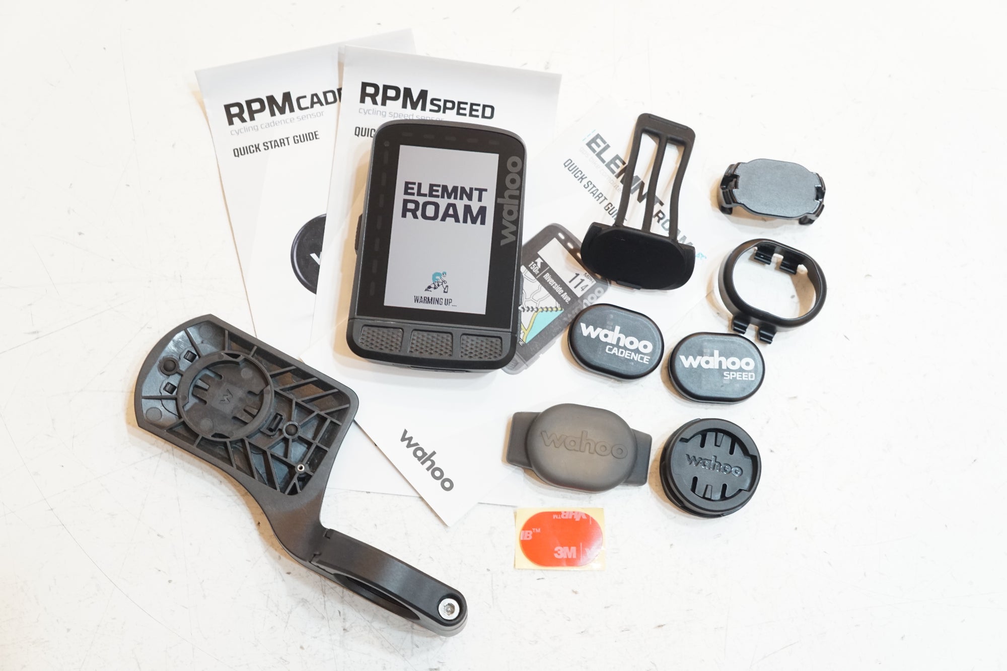 WAHOO 「ワフー」 ELEMNT ROAM サイクルコンピューター / バイチャリ浦和ベース