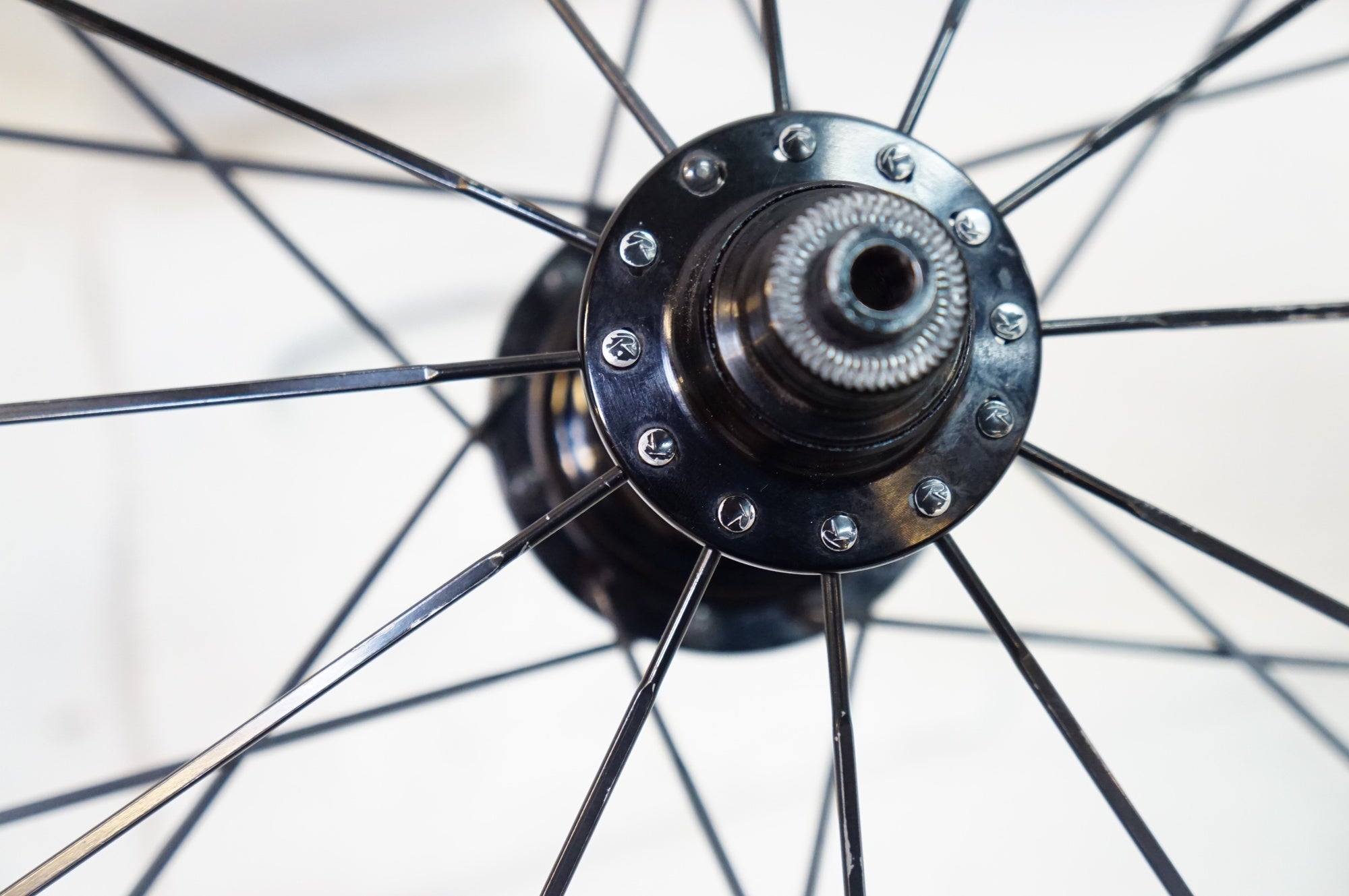 ATTAQUE 「アタッキ」 45 シマノ11速 ホイールセット / 熊谷本店