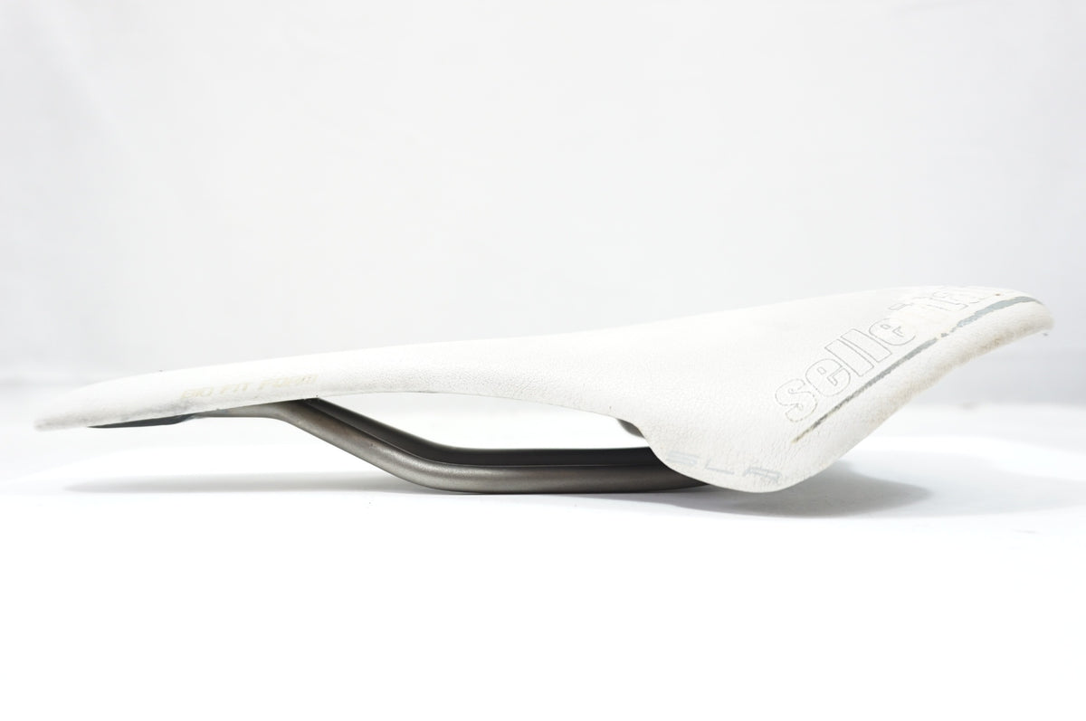 SELLE ITALIA 「セライタリア」 SLR TITANIUM サドル / 世田谷店