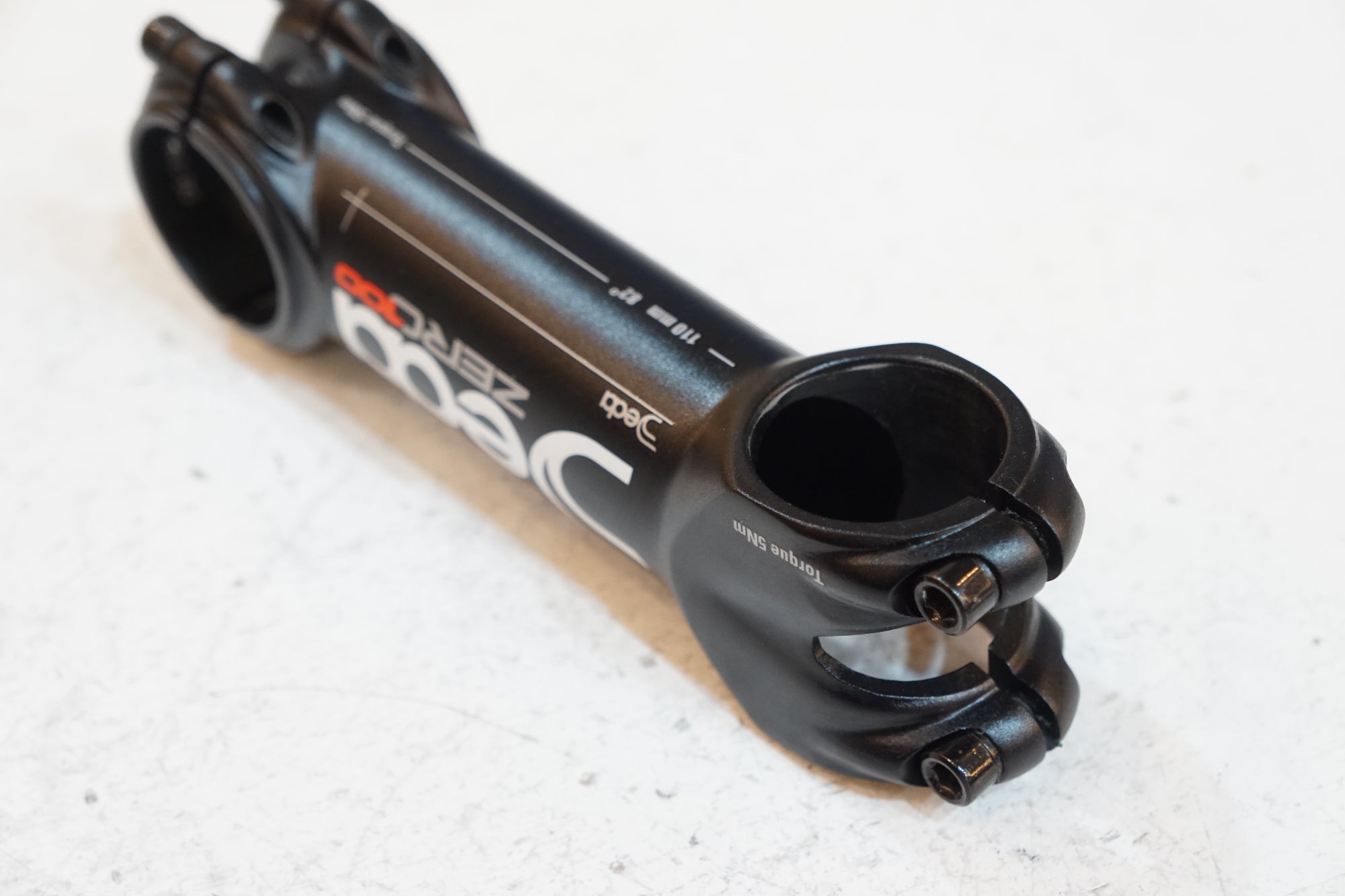 DEDA 「デダ」 ZERO100 φ31.7 110mm 82° ステム / バイチャリ浦和ベース