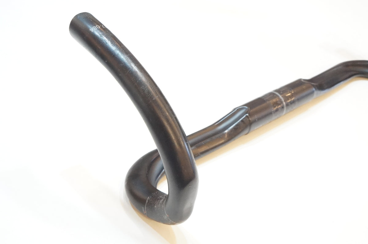 ONEBYESU 「ワンバイエス」 J-CARBON GRAND MONROE SL φ31.8 420mm ハンドル / 浦和ベース