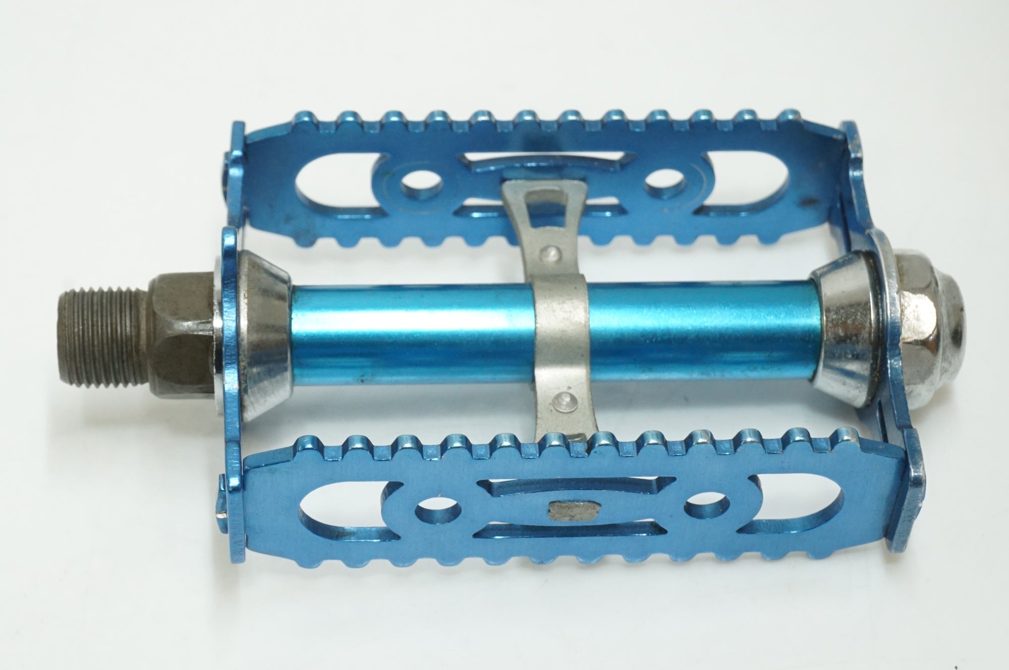 LYOTARD 「リオター」 460D ペダル / 大宮店