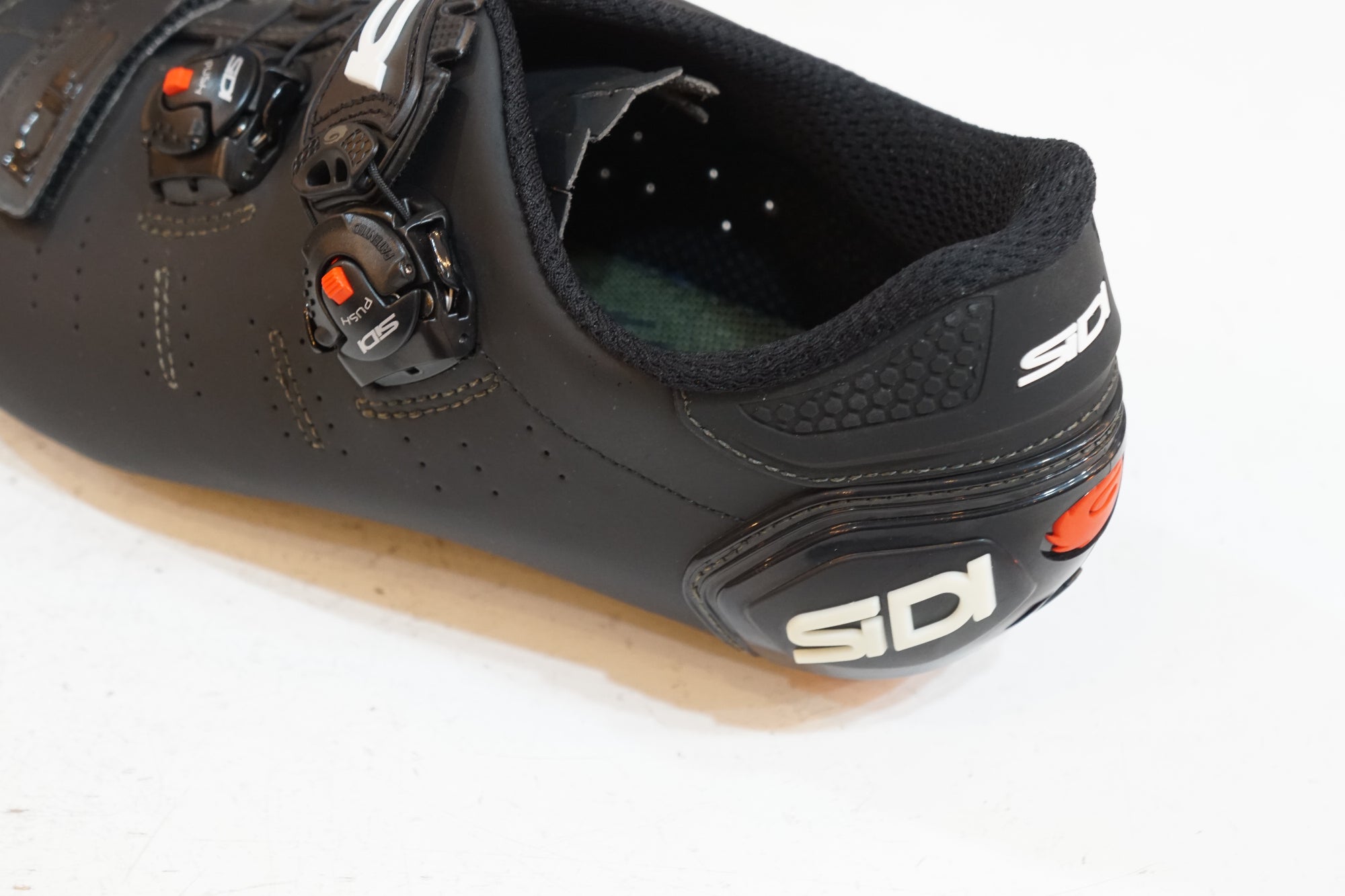 SIDI 「シディ」 ERGO5 43M シューズ / バイチャリ浦和ベース