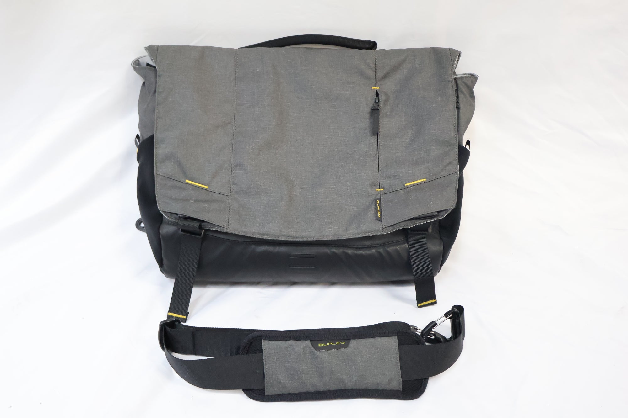 BURLEY 「バーレー」 TRAVOY V2専用 メッセンジャーバッグ / 高知店