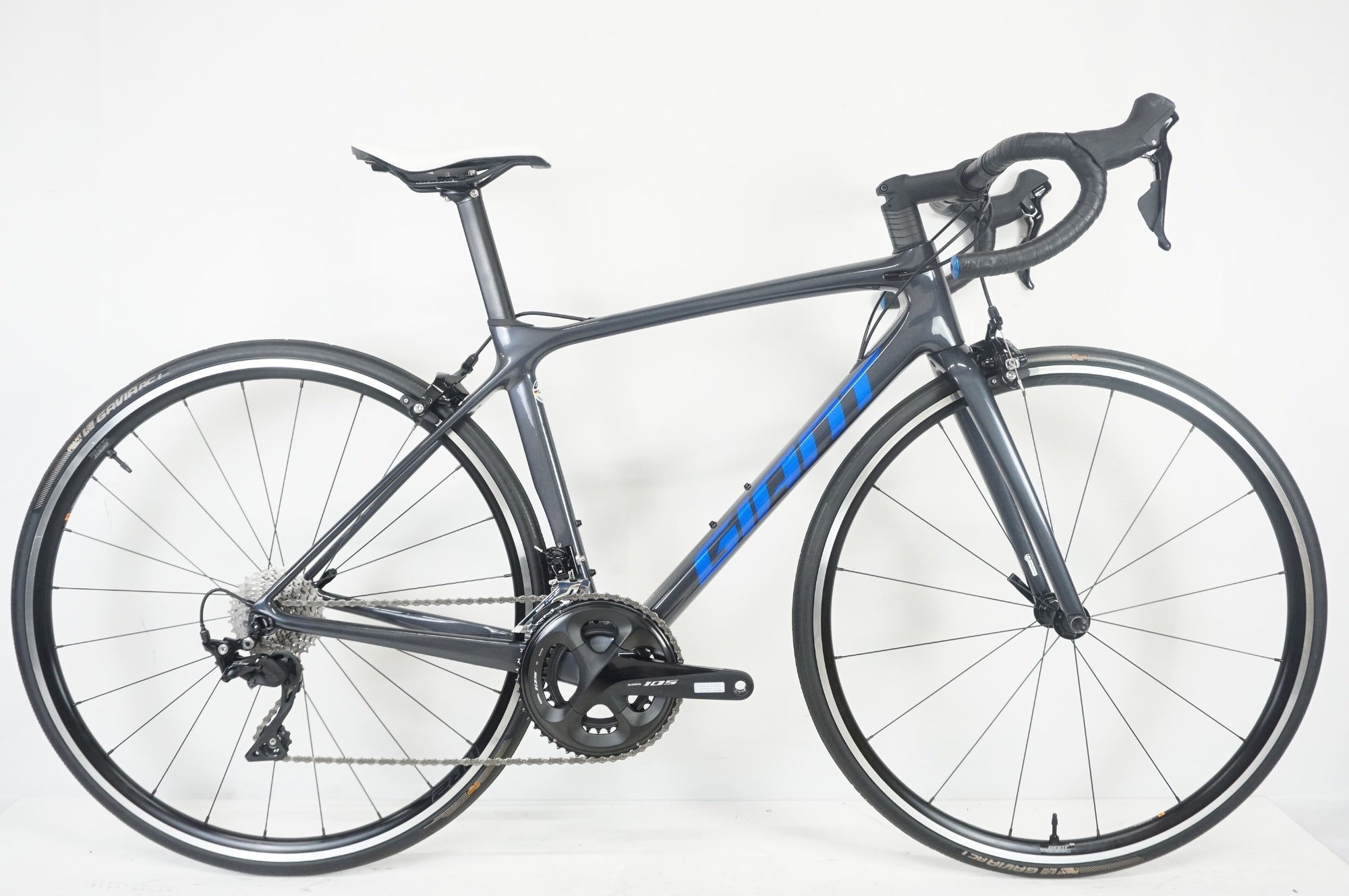 GIANT 「ジャイアント」 TCR ADVANCED2 KOM 2021年モデル ロード