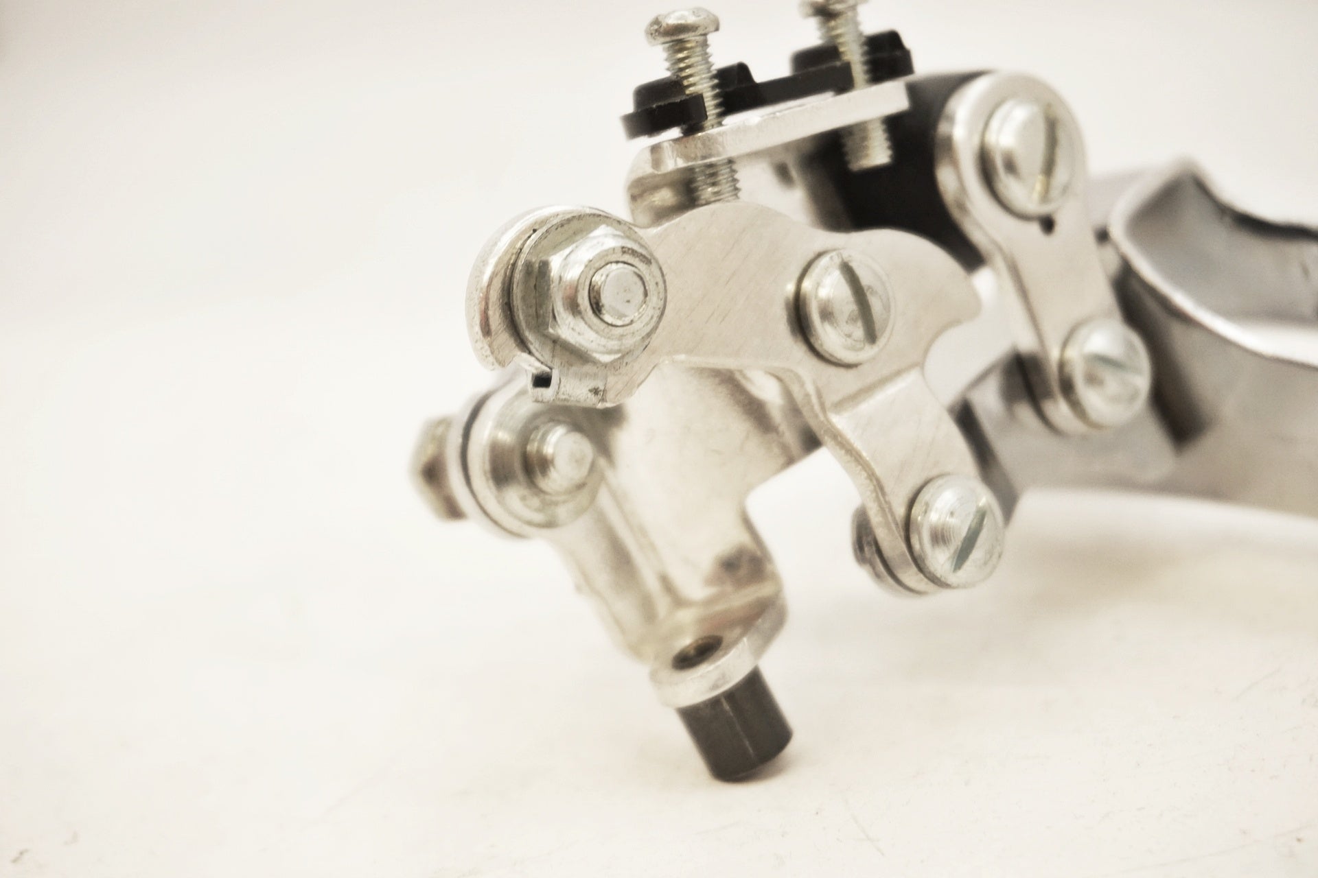 HURET 「ユーレー」 チャレンジャー フロントディレイラー / 有明ガーデン店