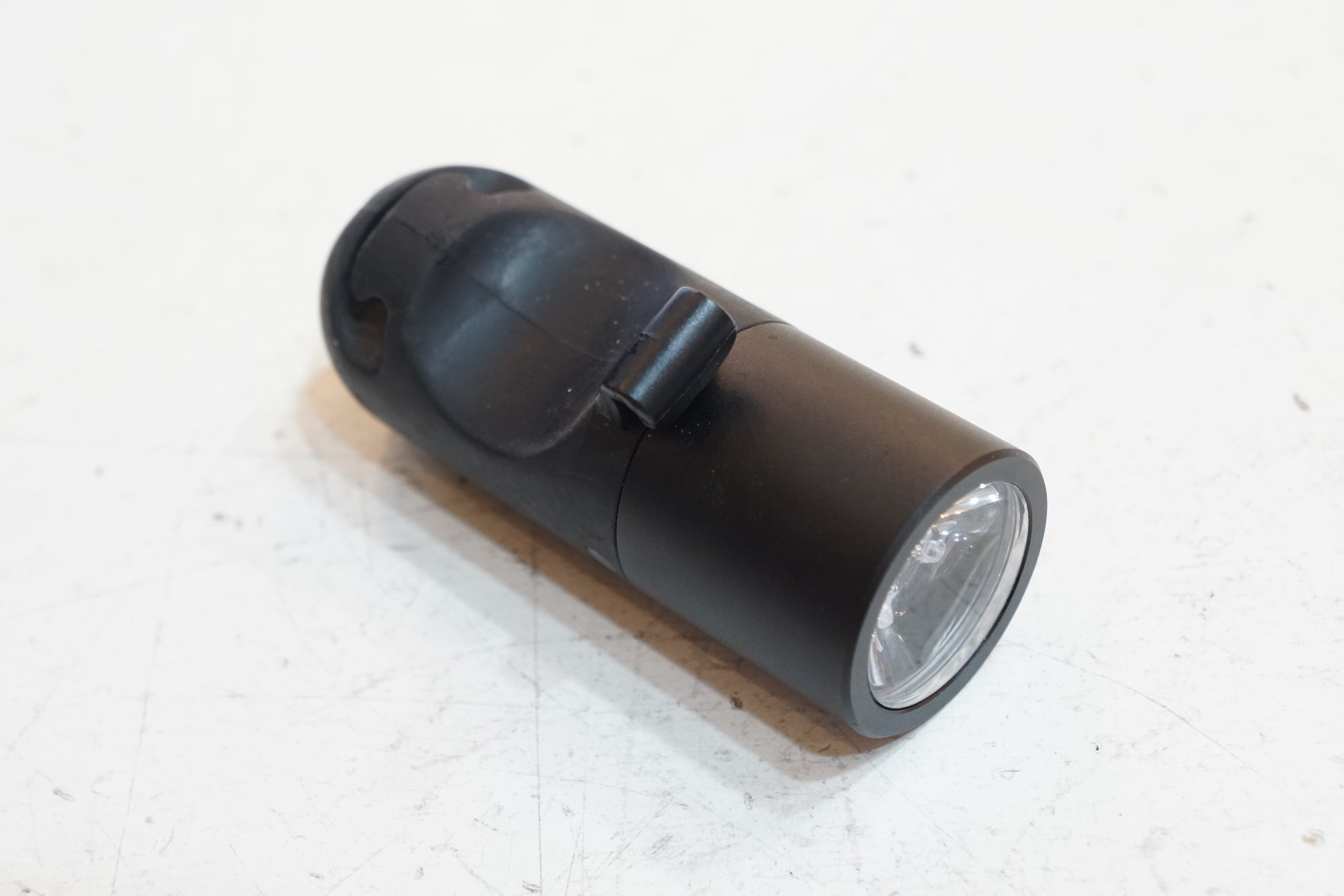 KNOG 「ノグ」 PLUG FRONT フロントライト / バイチャリ浦和ベース