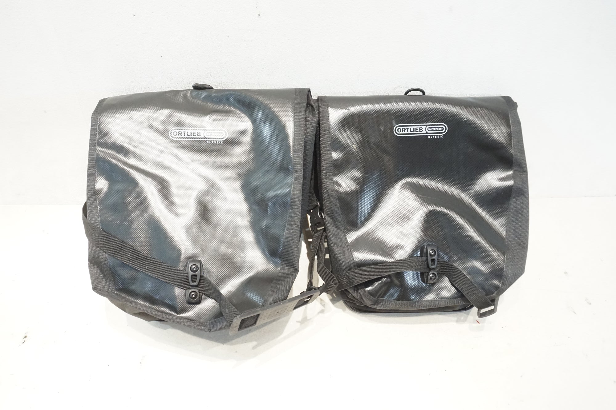ORTLIEB 「オルトリーブ」 WATERPROOF BACK ROLLER CLASSIC パニアバッグセット / 横浜戸塚店