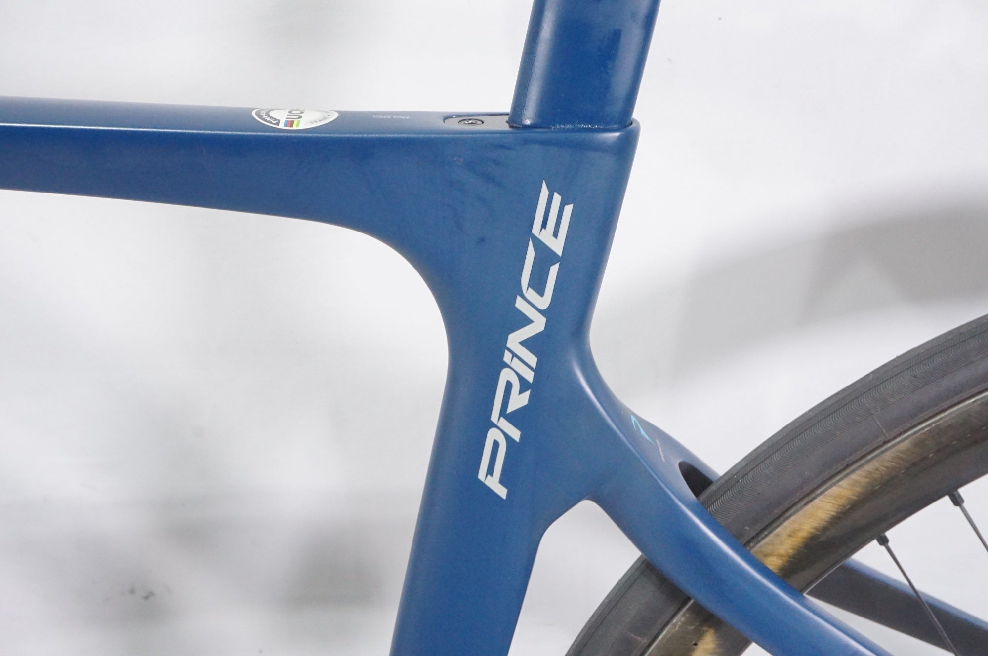 PINARELLO 「ピナレロ」 PRINCE 2021年カスタム ロードバイク / AKIBA店