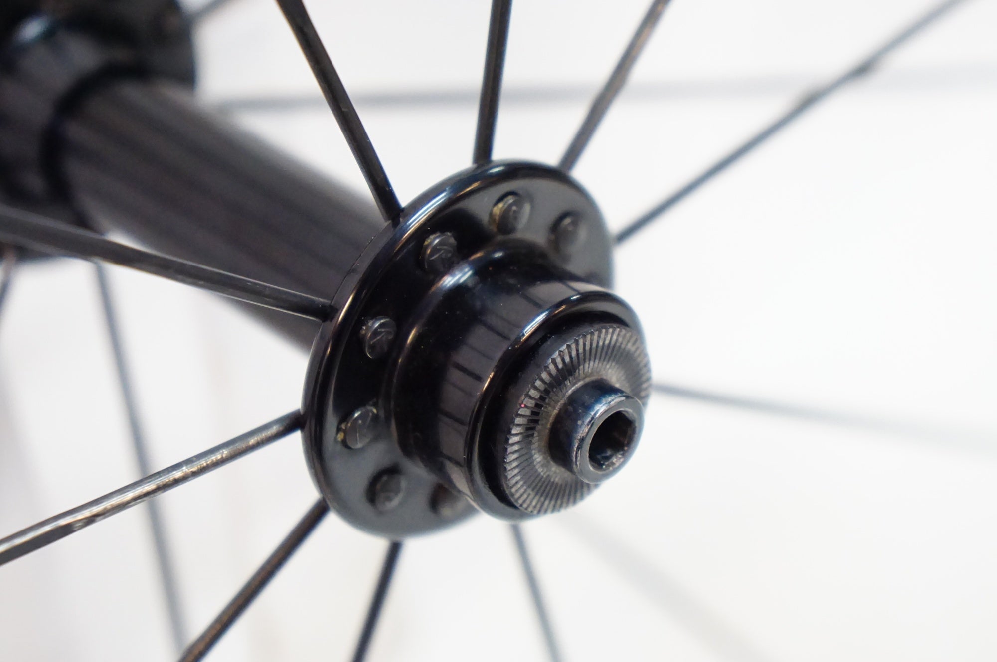 ATTAQUE 「アタッキ」 45 シマノ11速 ホイールセット / 熊谷本店