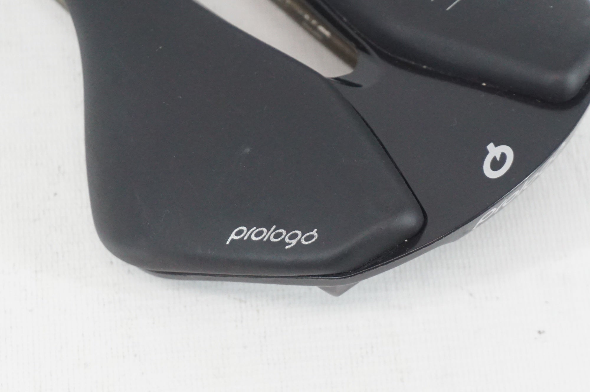 PROLOGO 「プロロゴ」 NAGO R4 PAS サドル / 阪急塚口店