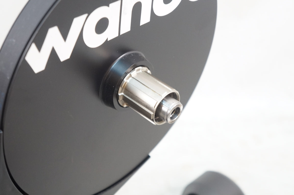 WAHOO 「ワフー」 KICKR AXIS スマートトレーナー / 浦和ベース