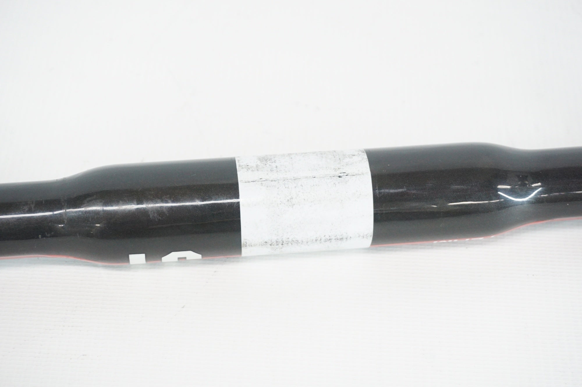 3T 「スリーティー」 ERGOSUM TEAM φ31.8 400mm ハンドル / 阪急塚口店