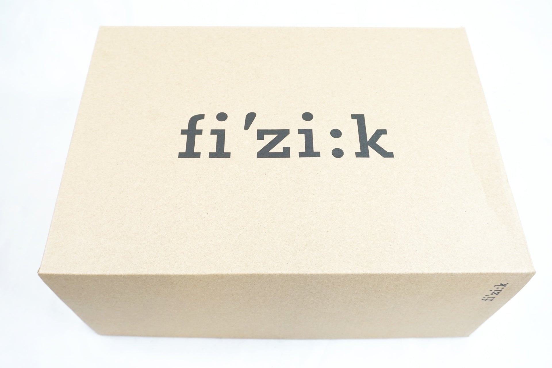 FIZIK 「フィジーク」 TEMPO R5 EU41サイズ シューズ / 有明ガーデン店