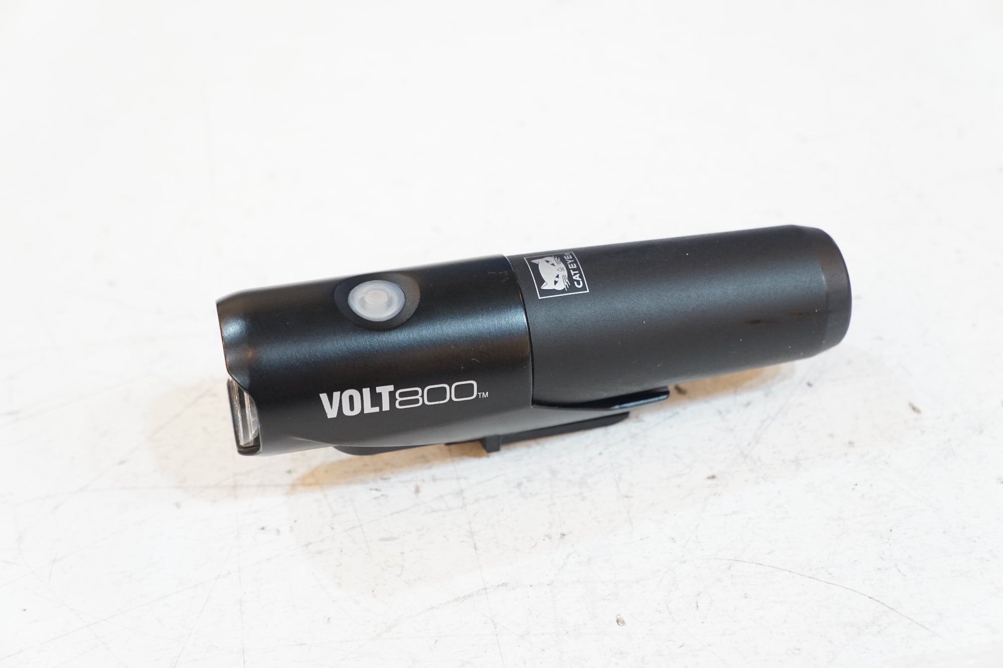 CATEYE 「キャットアイ」 VOLT800 フロントライト / バイチャリ浦和ベース