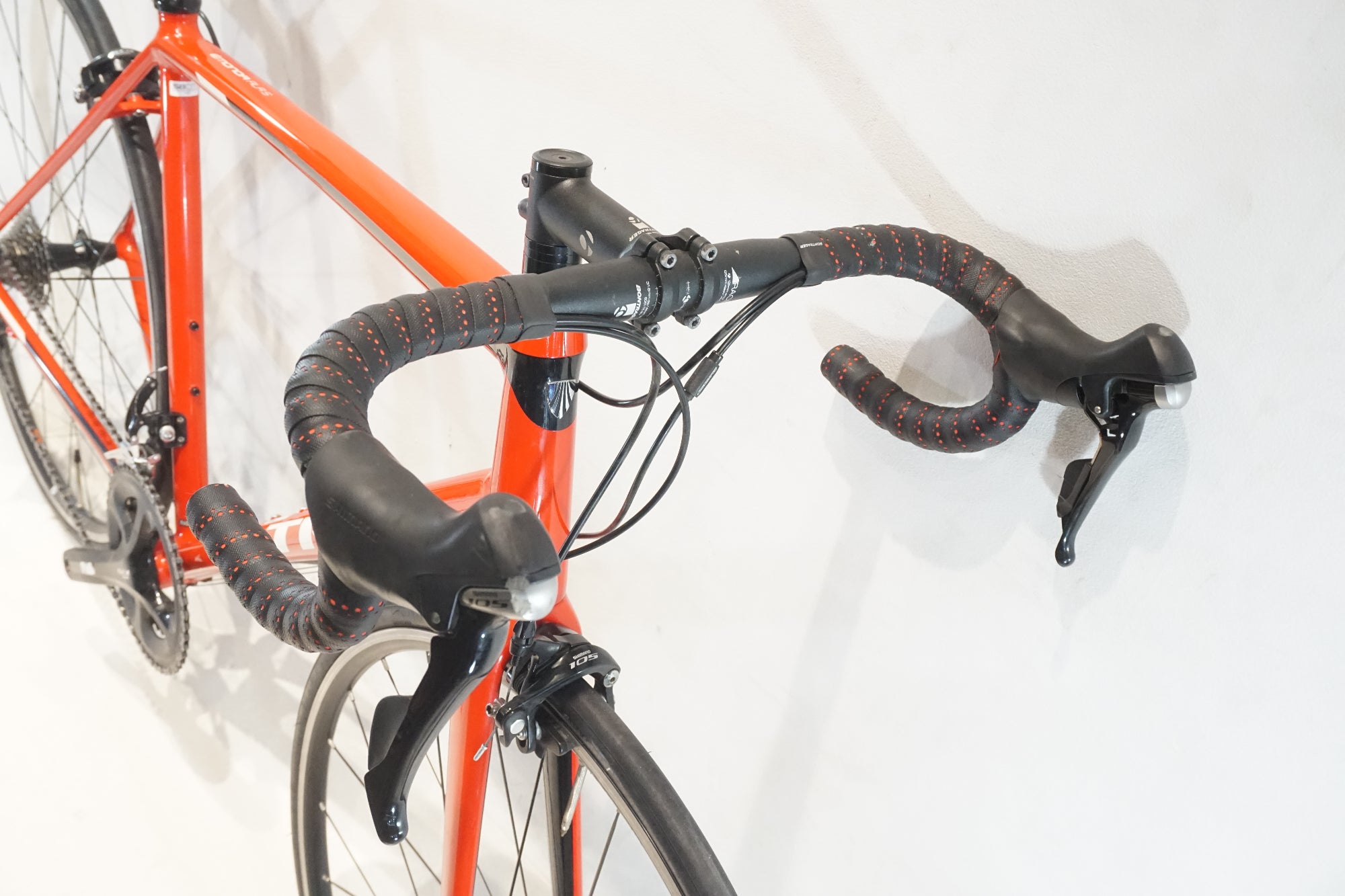 TREK 「トレック」 EMONDA ALR5 2018年モデル ロードバイク / 横浜戸塚店