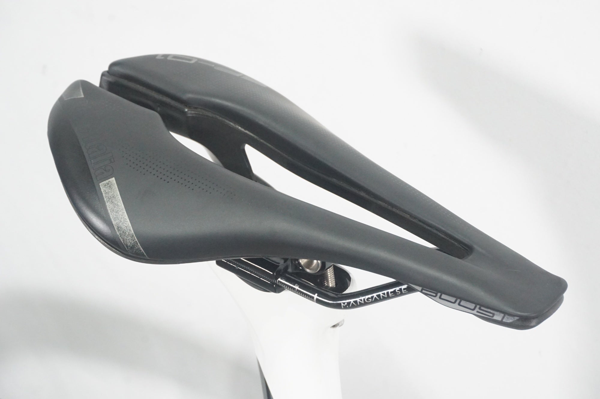 ANCHOR 「アンカー」 RT9 ULTEGRA R8000 DI2 2018年モデル ロードバイク / AKIBA店