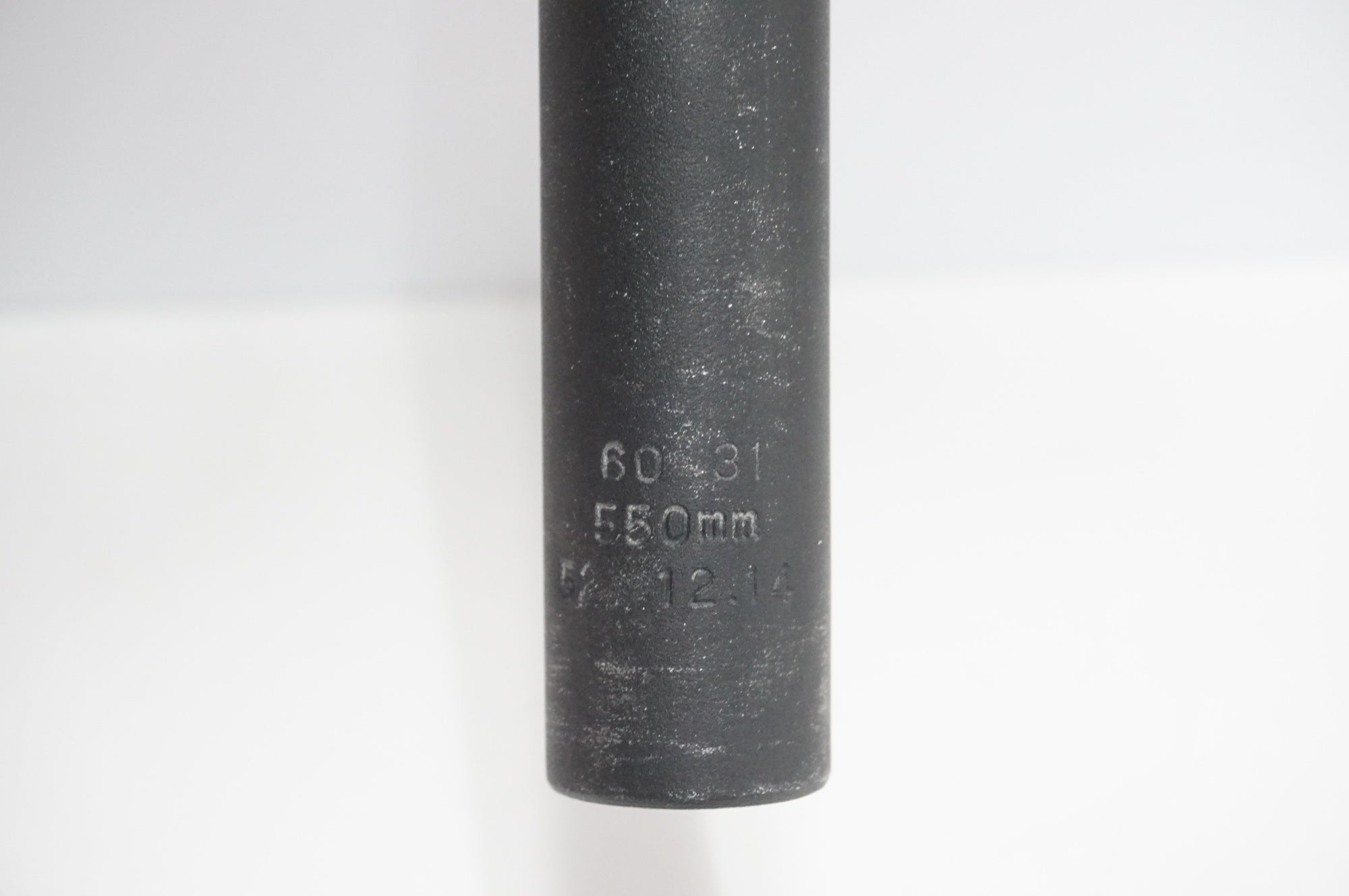VENO 「ヴェノ」 メトロポイント φ31.8 550mm ハンドルバー / 福岡店