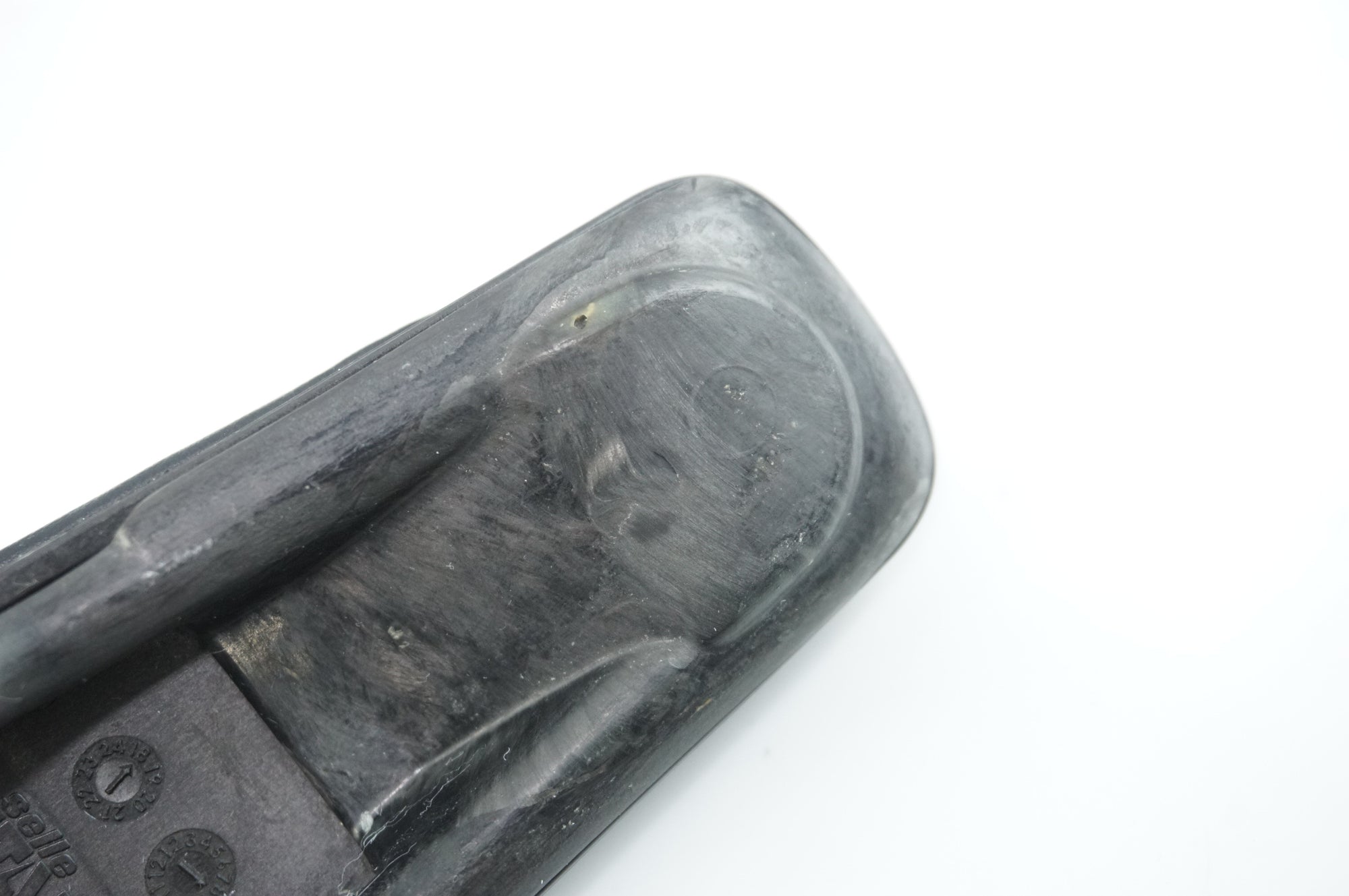 SELLE ITALIA 「セライタリア」 SP-01 SUPER FLOW KIT CARBONIO TDF EDITION サドル / 中目黒店