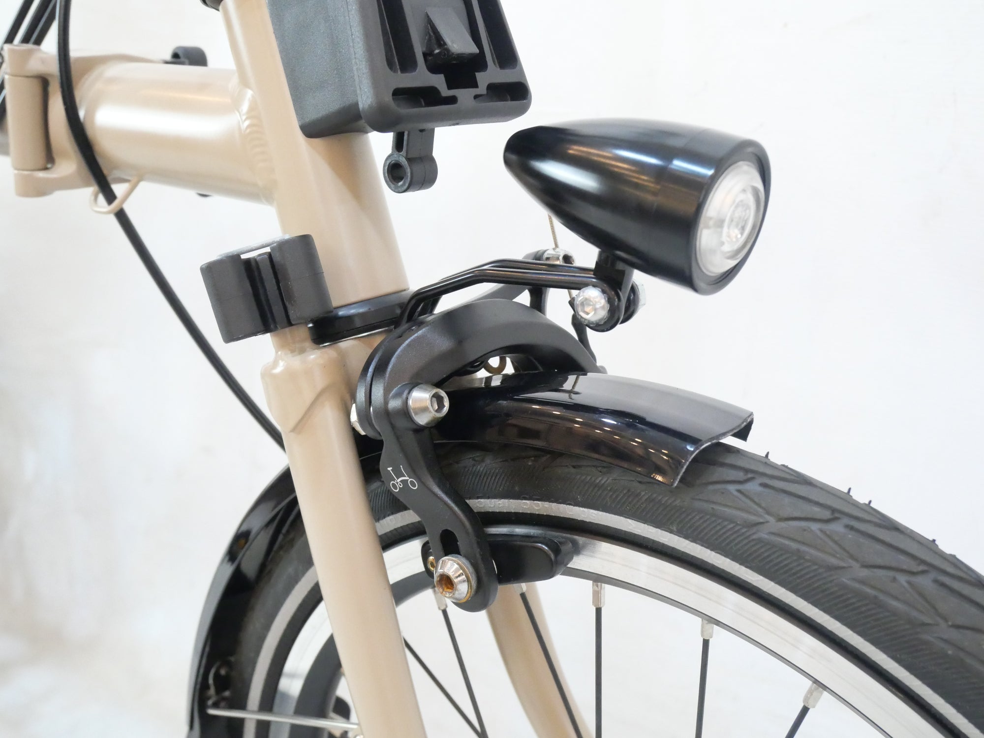 BROMPTON 「ブロンプトン」 C LINE EXPLORE LOW HANDLE 16インチ 2023年モデル 折り畳み自転車 / バイチャリ浦和ベース