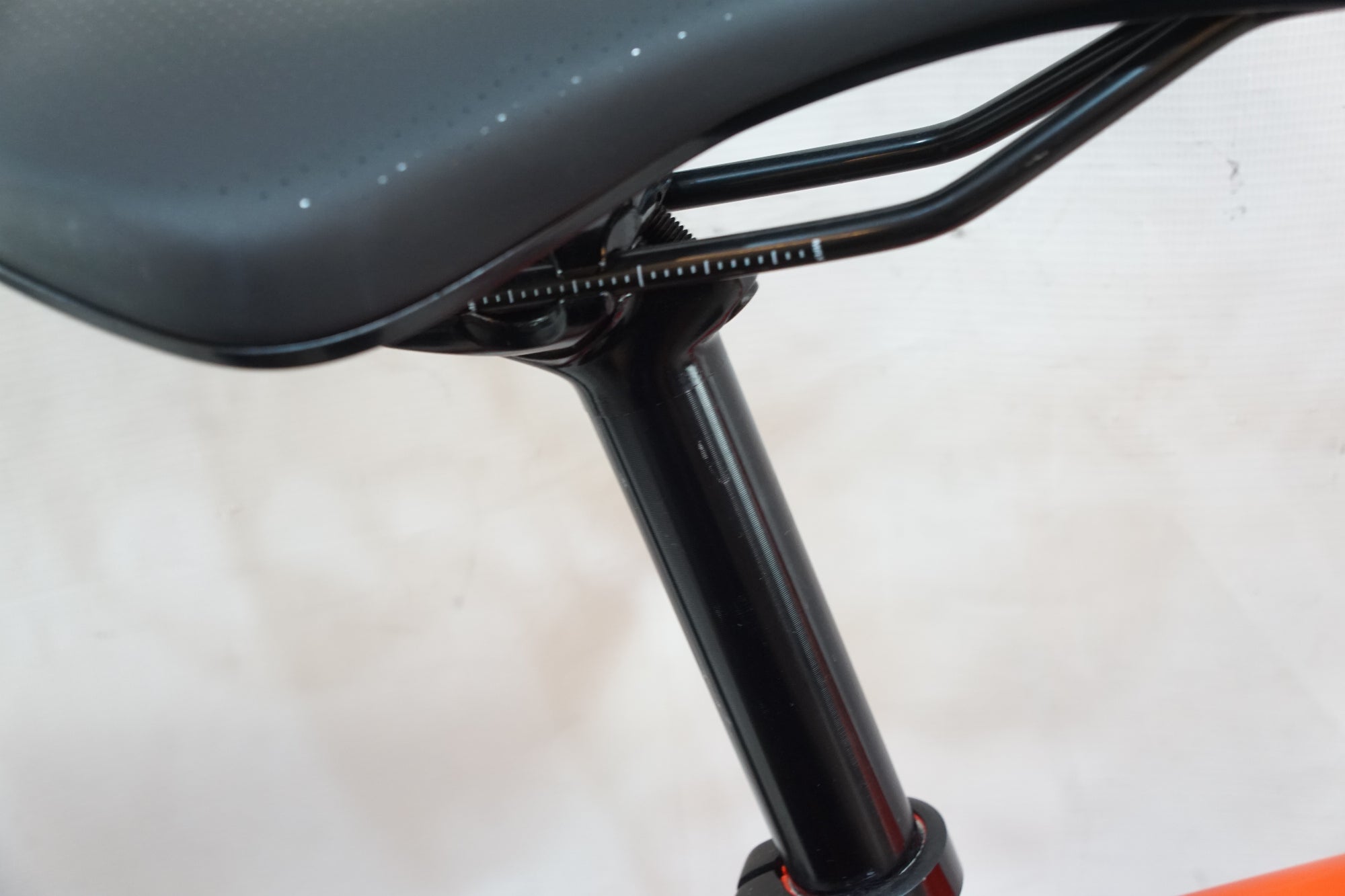 TREK 「トレック」 DOMANE AL4 DISC 2022年モデル ロードバイク / バイチャリ浦和ベース