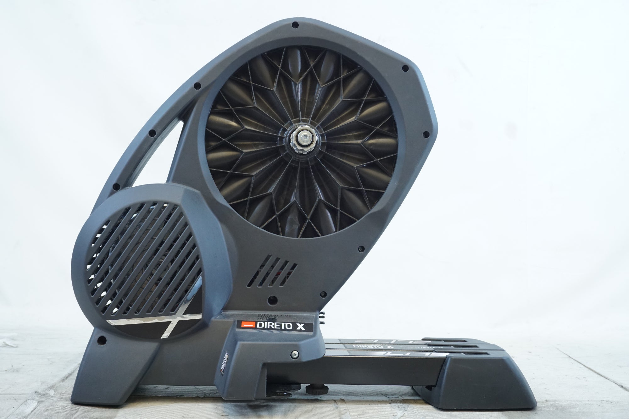 ELITE 「エリート」 DIRETO X サイクルトレーナー / 有明ガーデン店