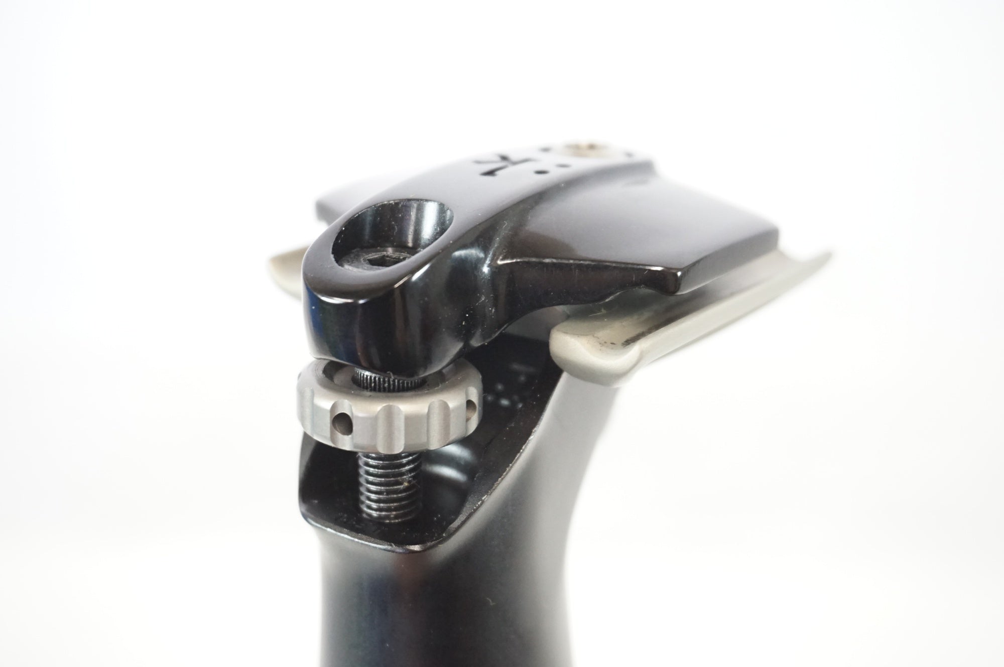 FIZIK 「フィジーク」 CYRANO R1 φ31.8 270mm シートポスト / 宇都宮店