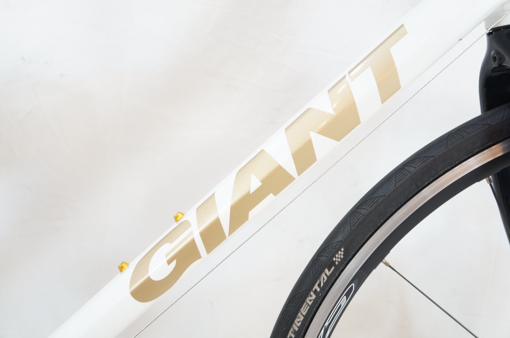 GIANT 「ジャイアント」 ESCAPE RX1 2015年モデル クロスバイク / バイチャリ浦和ベース