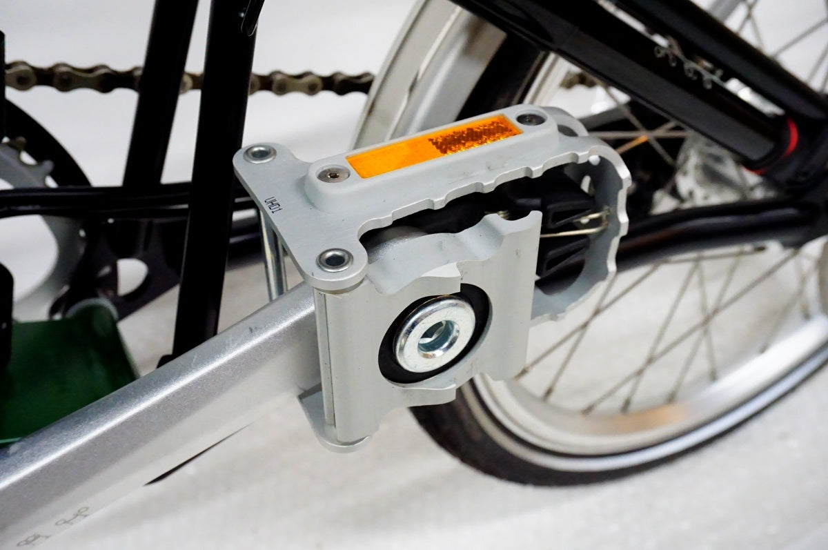 BROMPTON 「ブロンプトン」 C LINE EXPLORE WITH RACK MIDDLE 2022年モデル 16インチ 折り畳み自転車 / 名古屋大須店