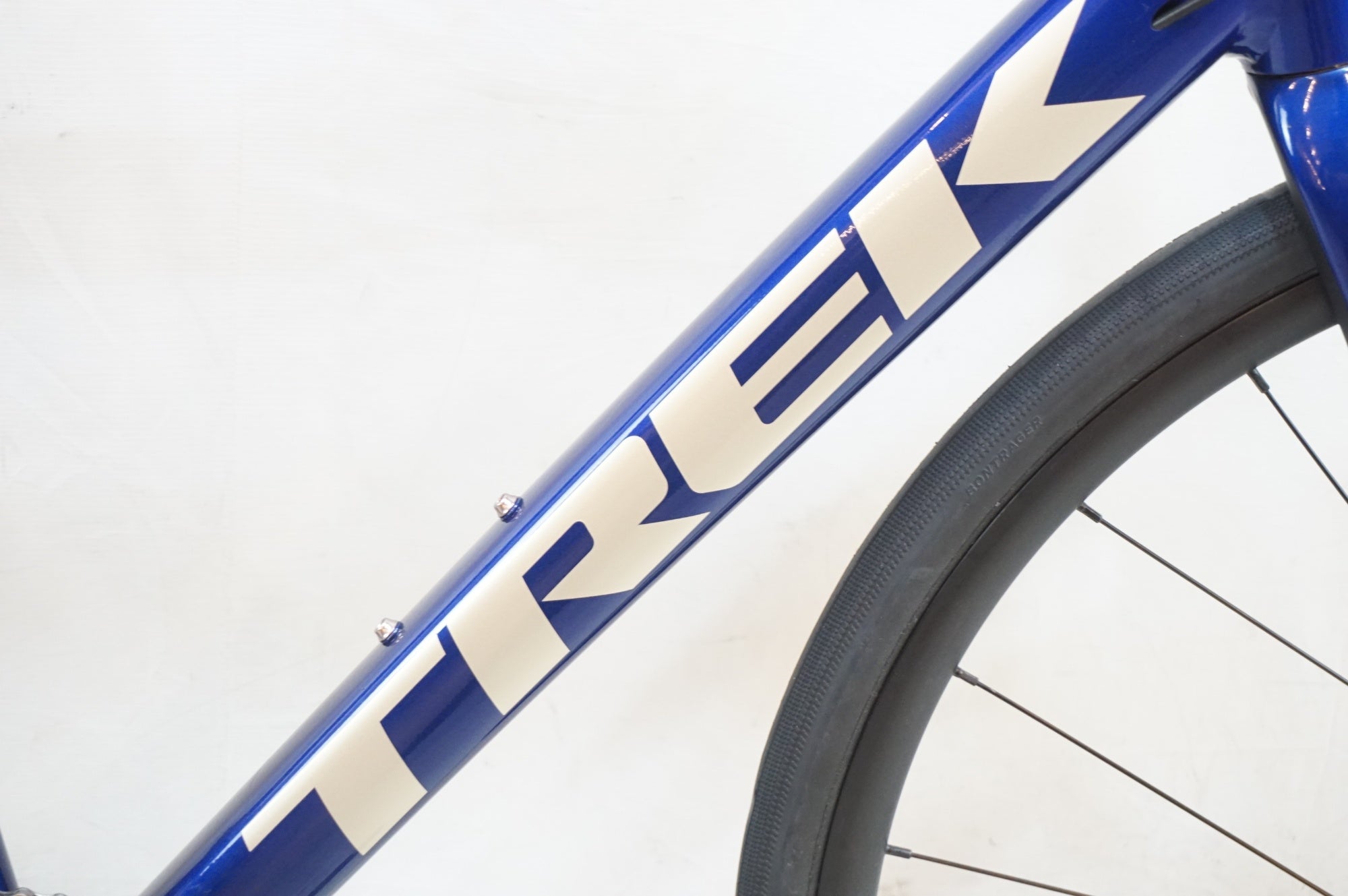 TREK 「トレック」 DOMANE AL2 DISC 2023年モデル ロードバイク / 浦和ベース