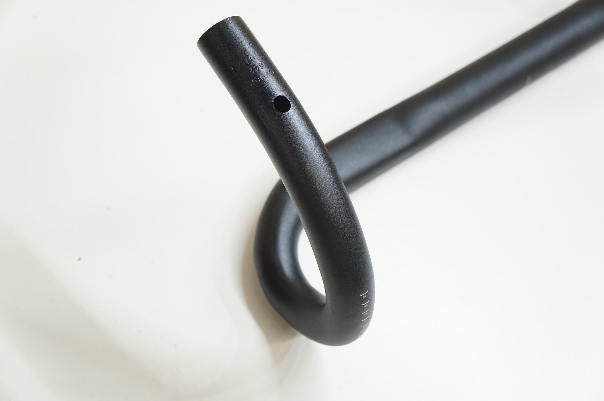 SPECIALIZED 「スペシャライズド」 SHALLOWBEND φ31.8 420mm ハンドル / 大宮店
