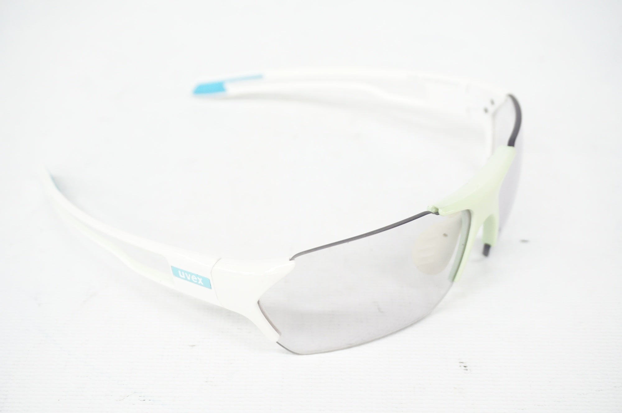 Raphaサングラス　ホワイト Glasses | Rapha