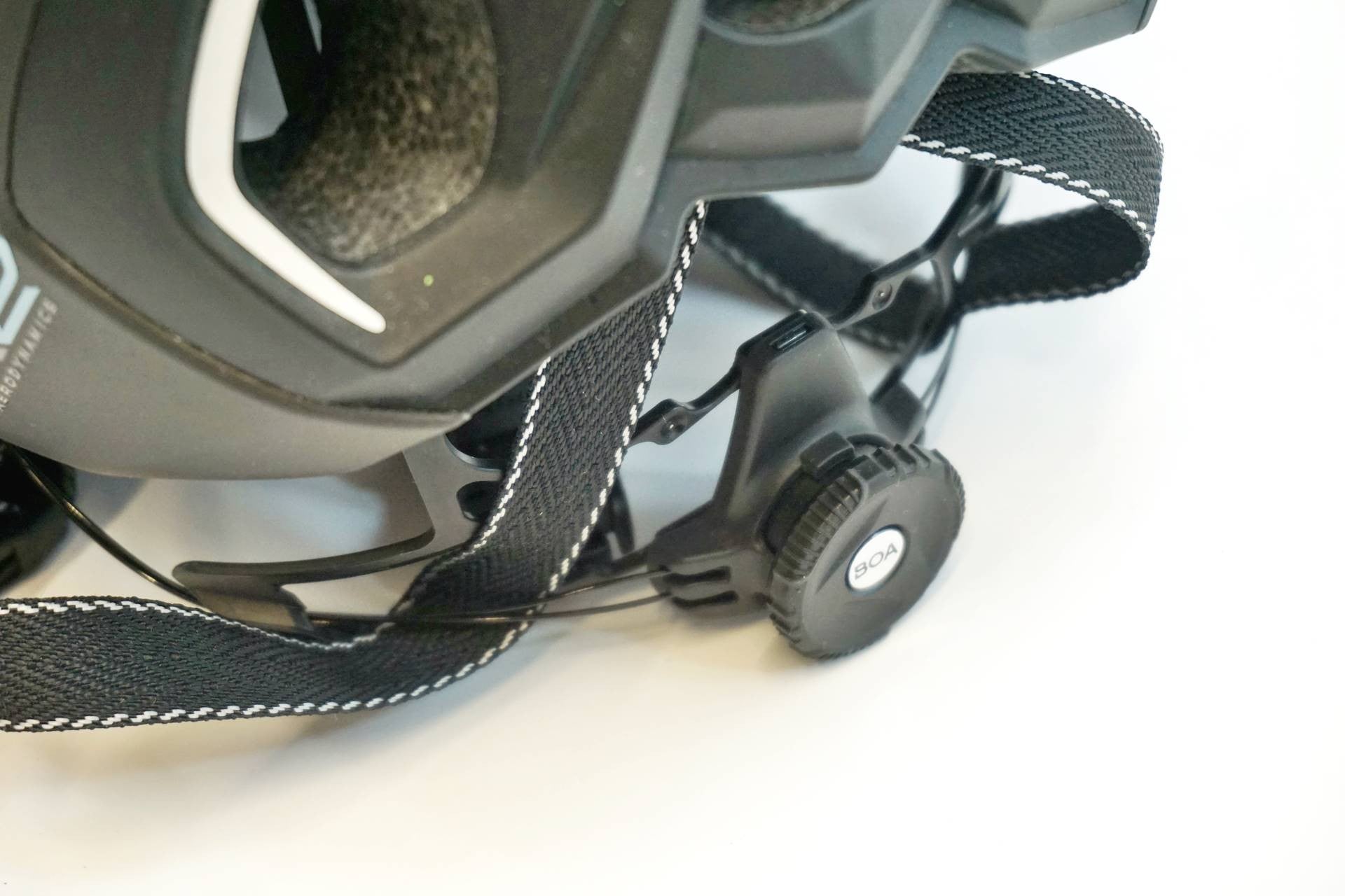 OGK 「オージーケー」 KABUTO AERO-R2 XS/Sサイズ ヘルメット / 有明ガーデン店