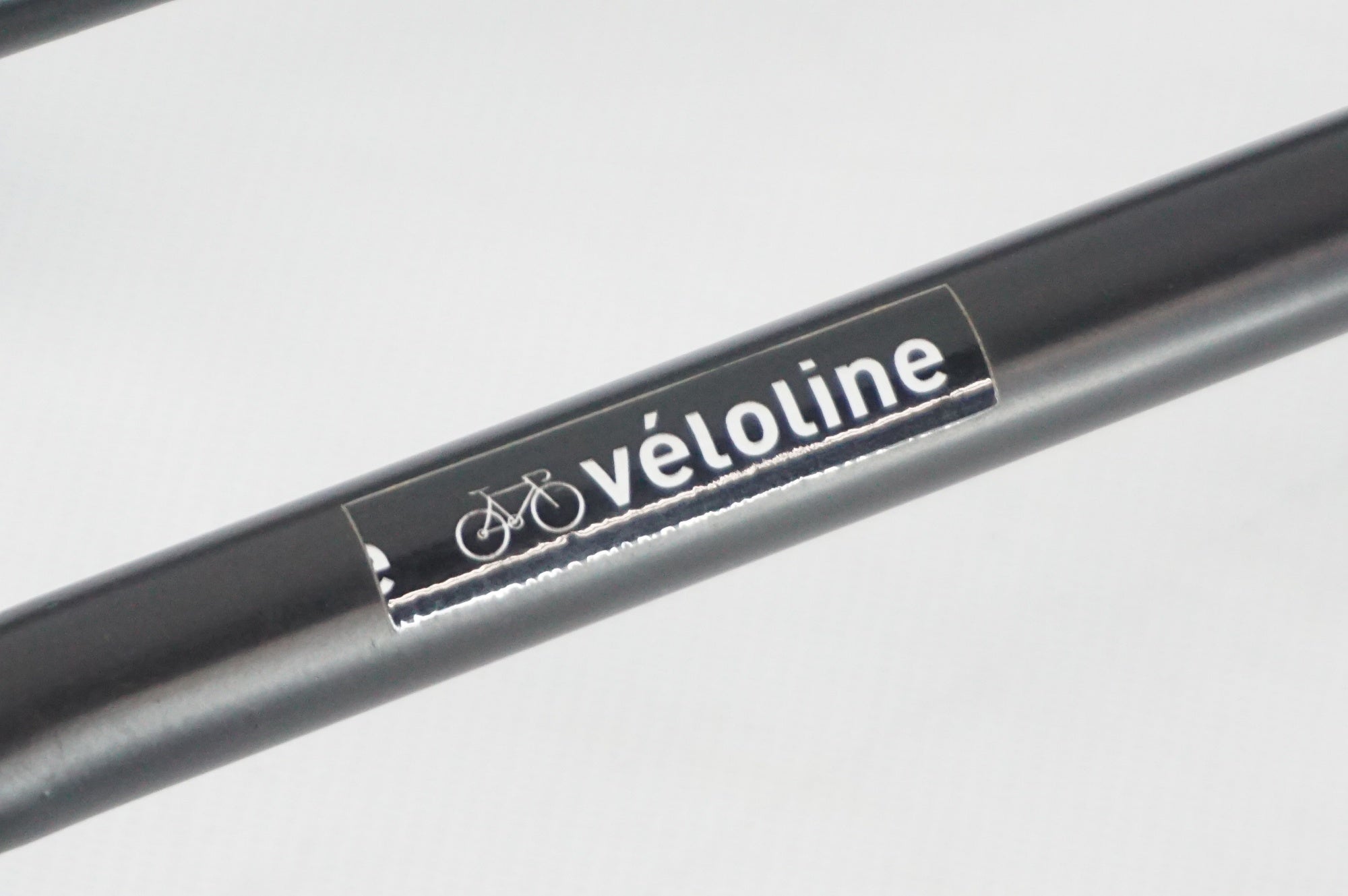 VELOLINE 「ヴェロライン」 ディスプレイスタンド / 阪急塚口店
