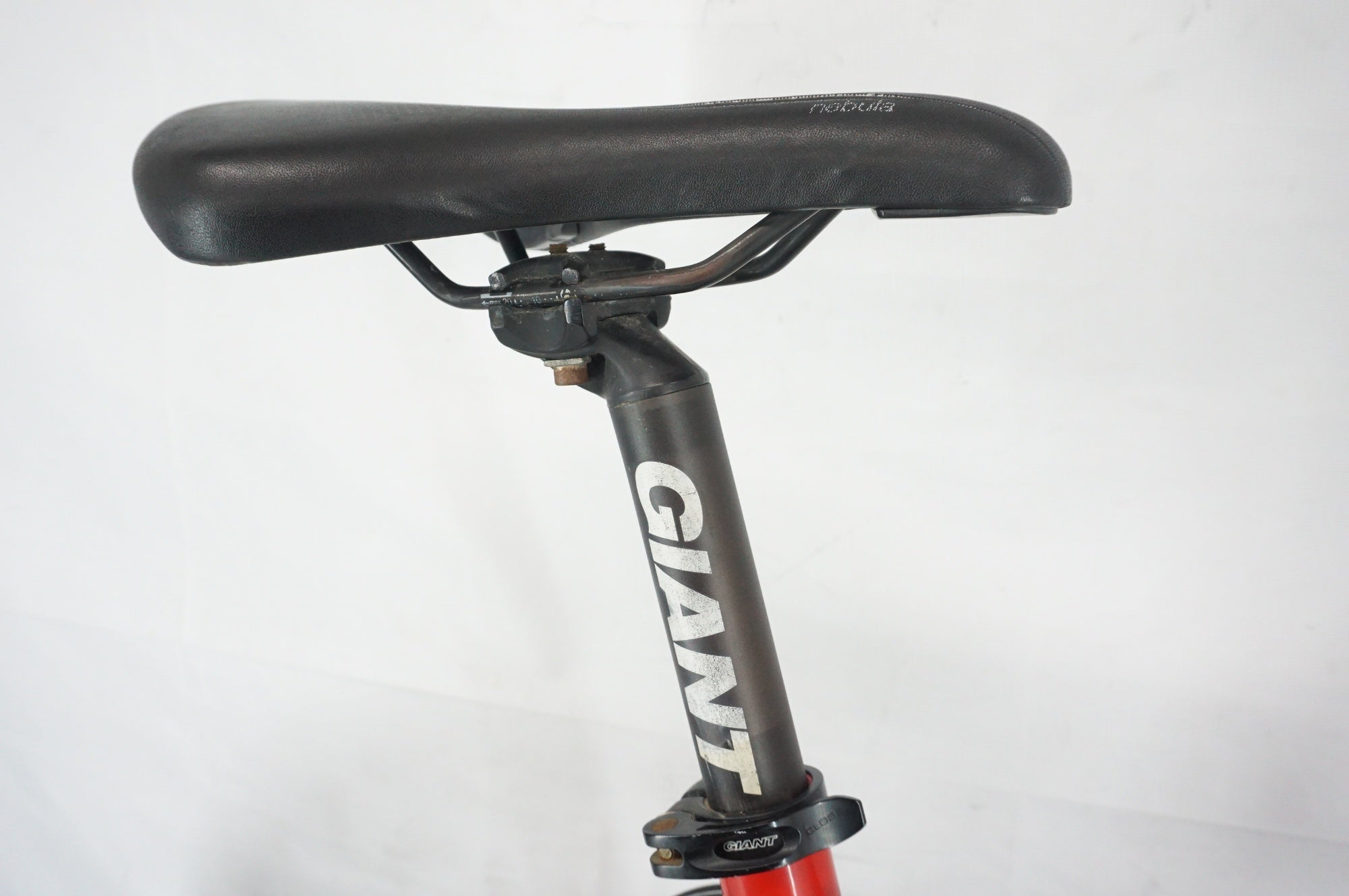 GIANT 「ジャイアント」 IDIOM1 2013年モデル 20インチ ミニベロ / 阪急塚口店