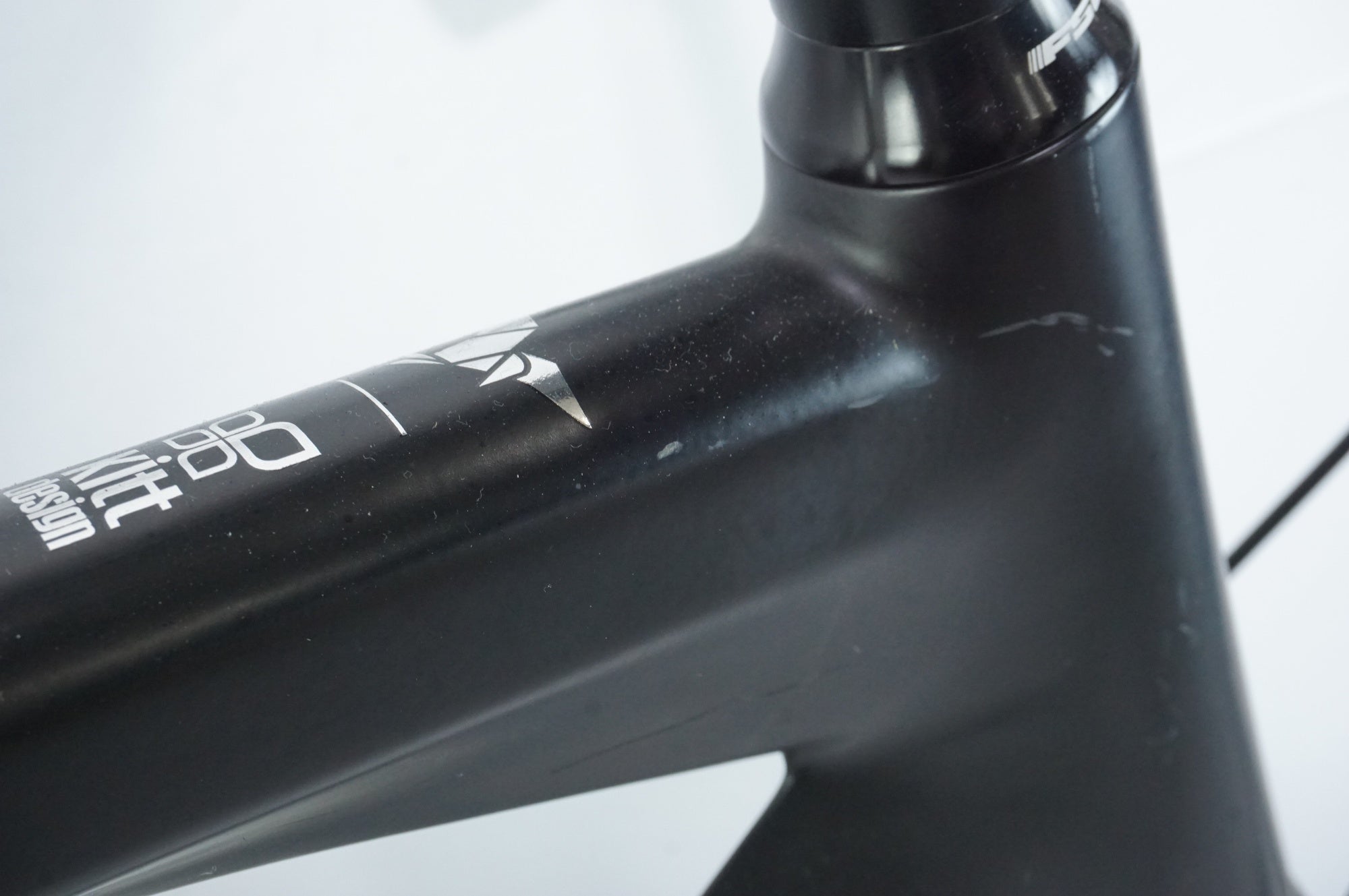 TERN 「ターン」 SURGE X 2024年モデル 20インチ ミニベロ / 中目黒店