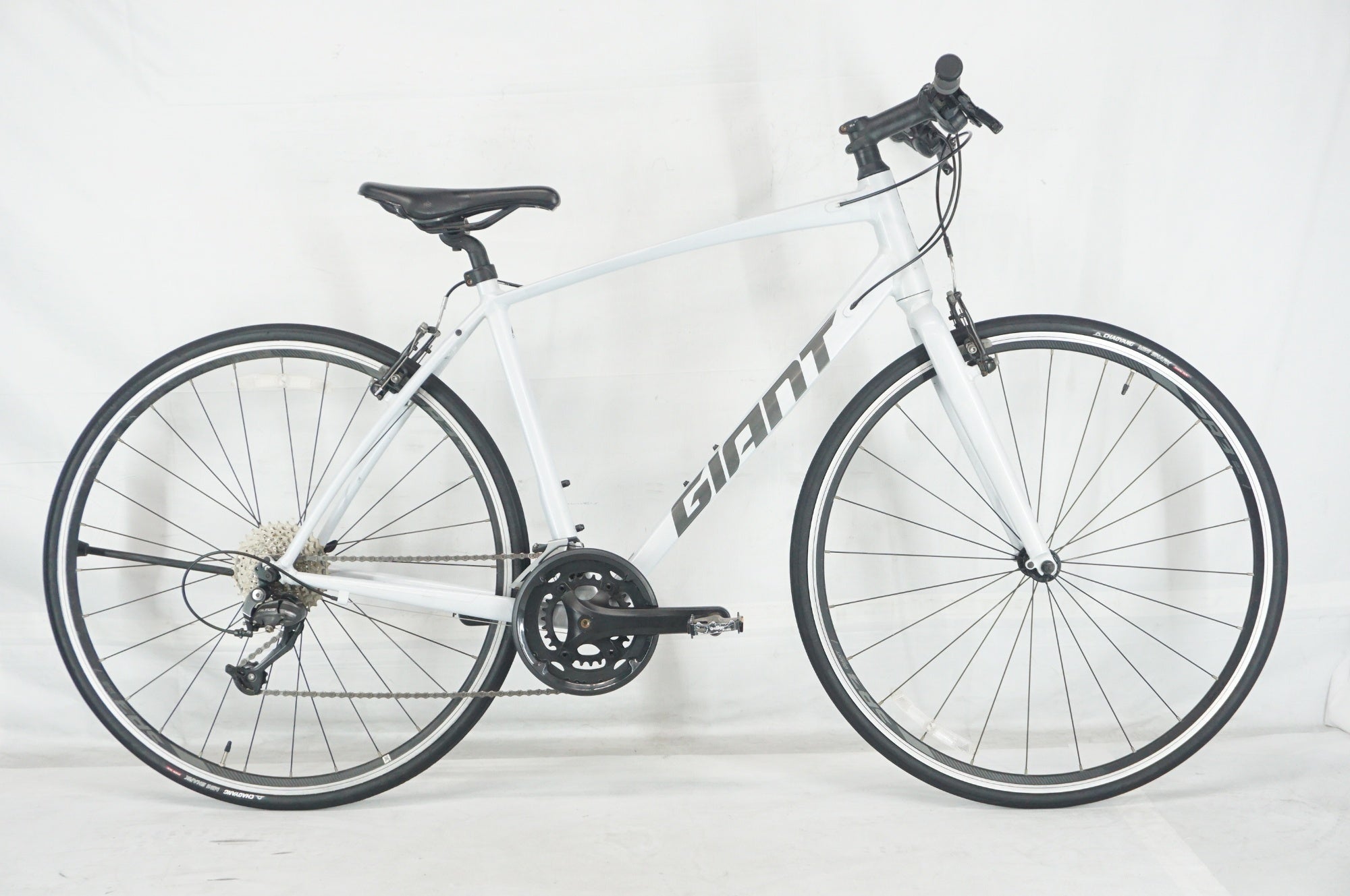 Giant ロードバイク ホワイト　ESCAPE RX Sサイズ(空気入れ付) ロードバイク ジャイアント 空気入れ付き Giant ロードバイク ホワイト