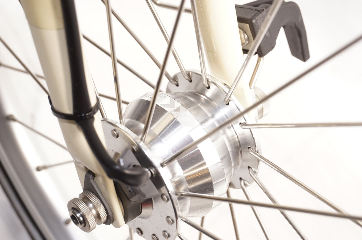 BROMPTON 「ブロンプトン」 CLASSIC EDITTION 2024年モデル 16インチ 折りたたみ自転車 / 中目黒店