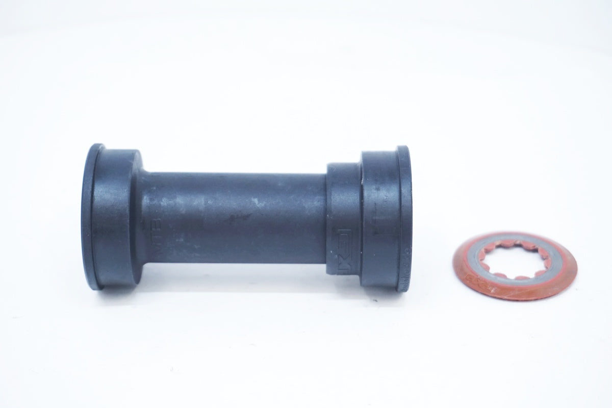 新品在庫品・ＳＨＩＭＡＮＯ ＢＢ－ＵＮ９１・１１３ｍｍ・ＭＴＢ用ハブ・ SHIMANO ( シマノ ) ハブ DH-UR705-3D ハブダイナモ（6V-3.0W）E2端子