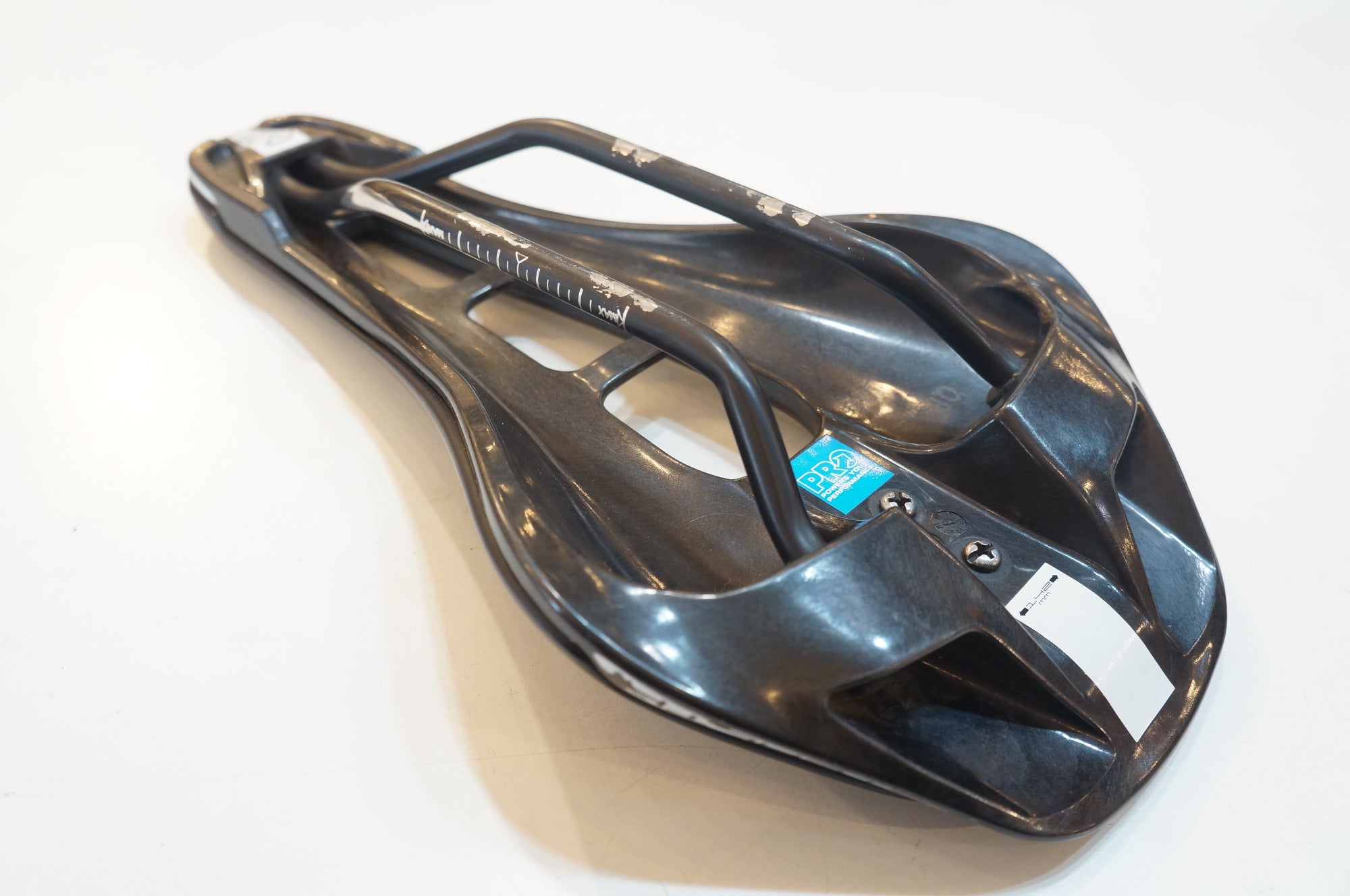 SHIMANO 「シマノ」 PRO STEALTH サドル / バイチャリ浦和ベース