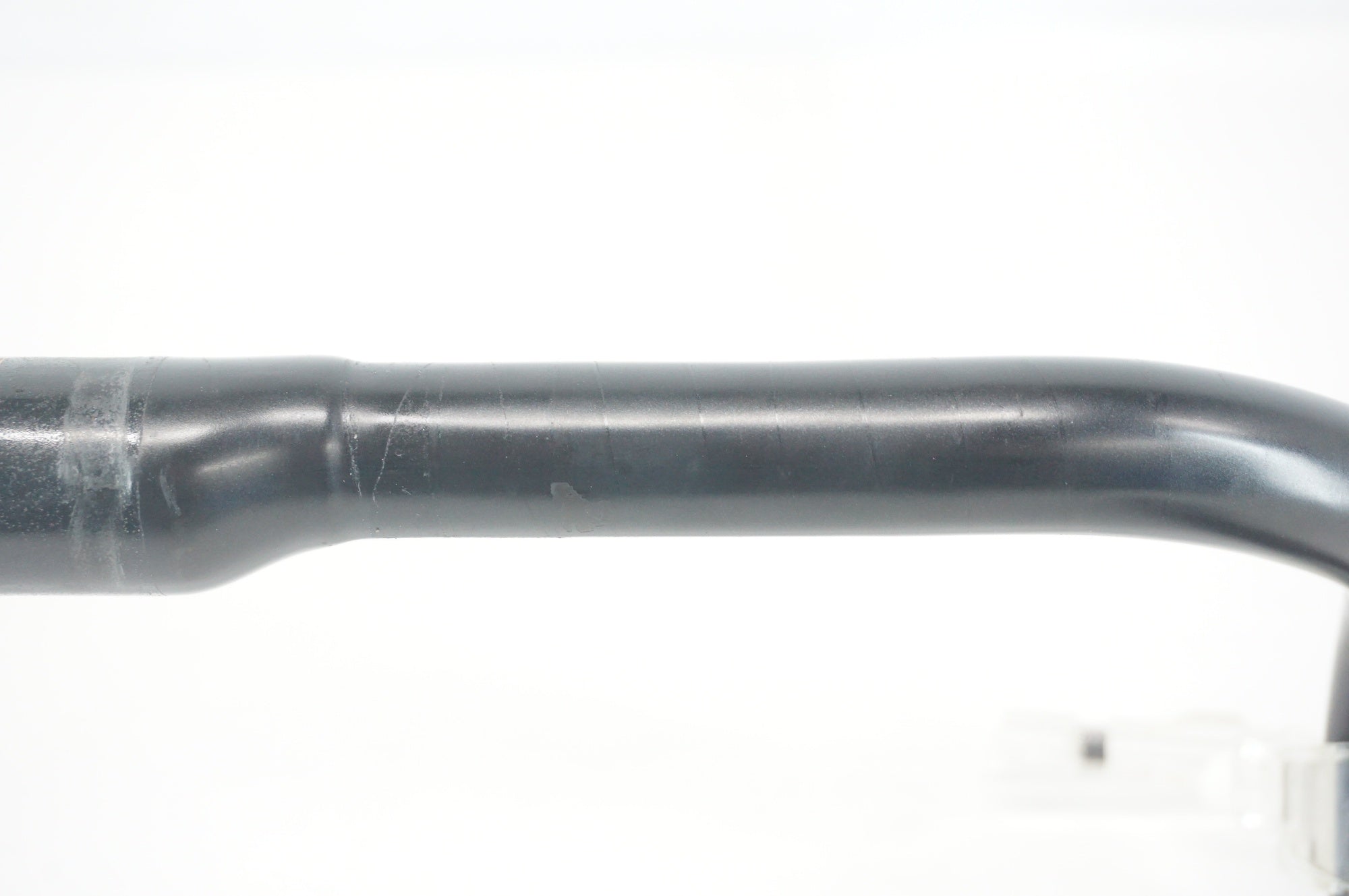 ONEBYESU 「ワンバイエス」 J-CARBON ARC Φ31.8 420mm ハンドル / 阪急塚口店