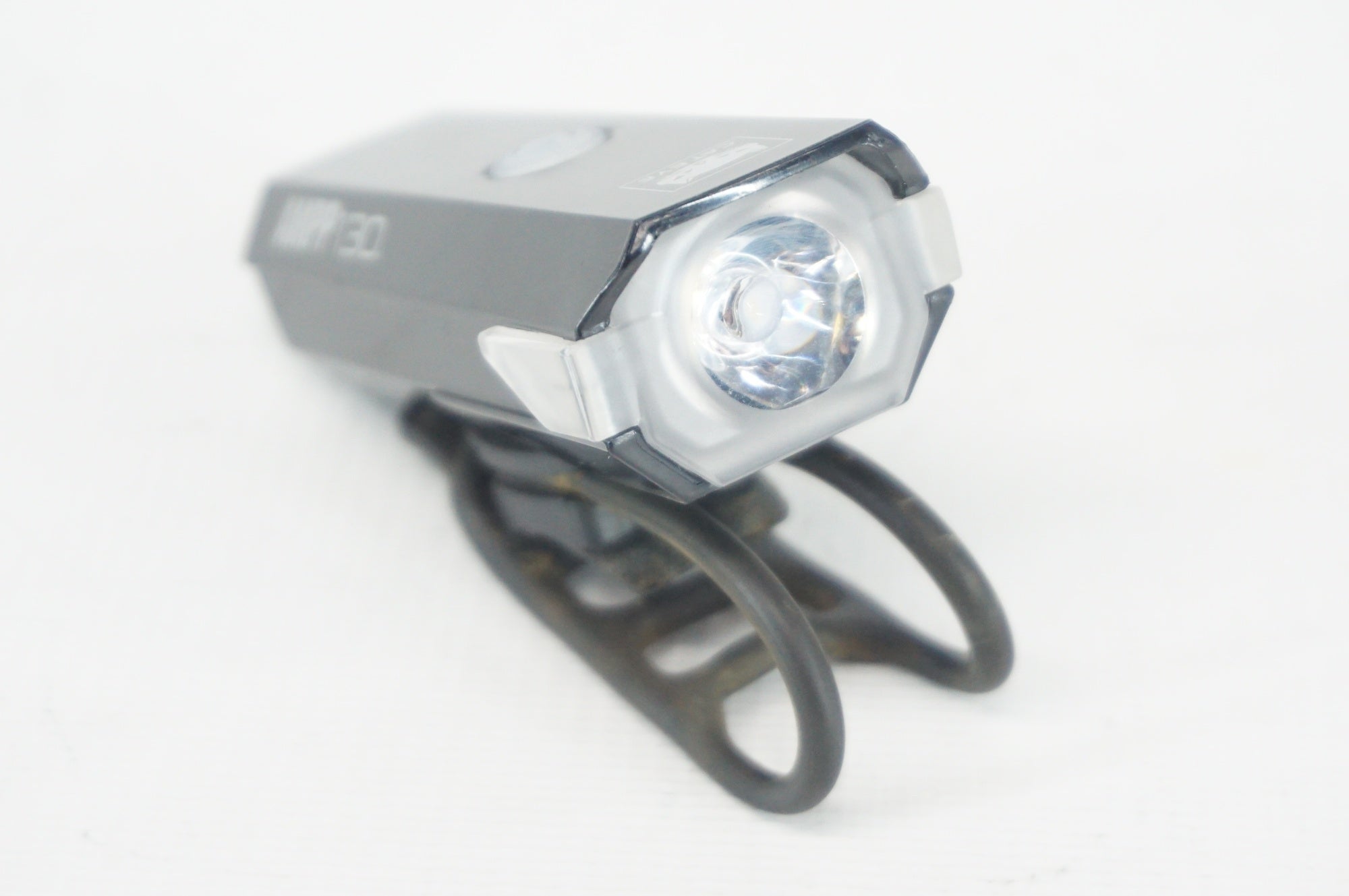 CATEYE 「キャットアイ」 AMPP130 フロントライト / 阪急塚口店