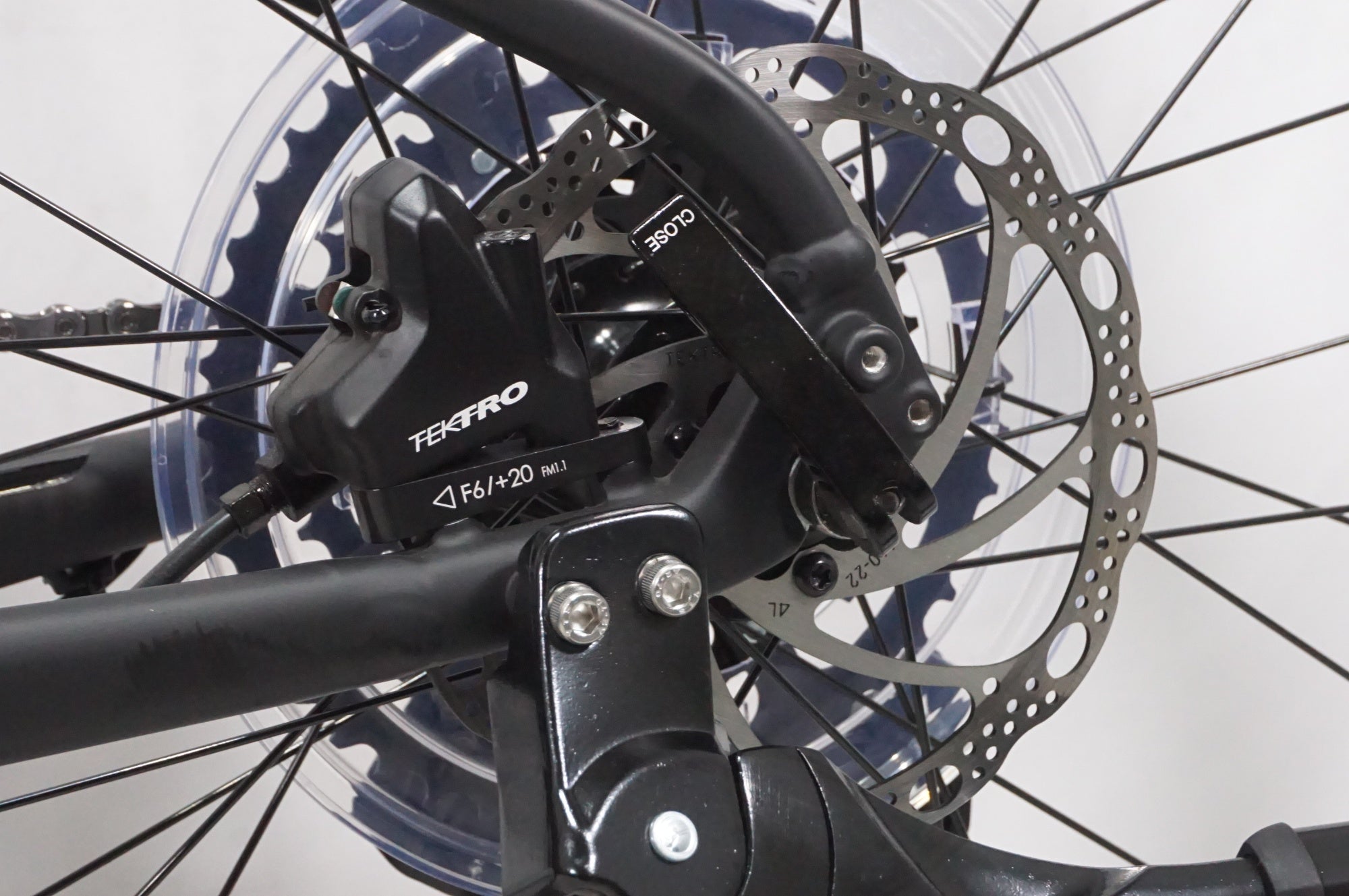 TREK 「トレック」 FX2 DISC 2025年モデル クロスバイク / AKIBA店