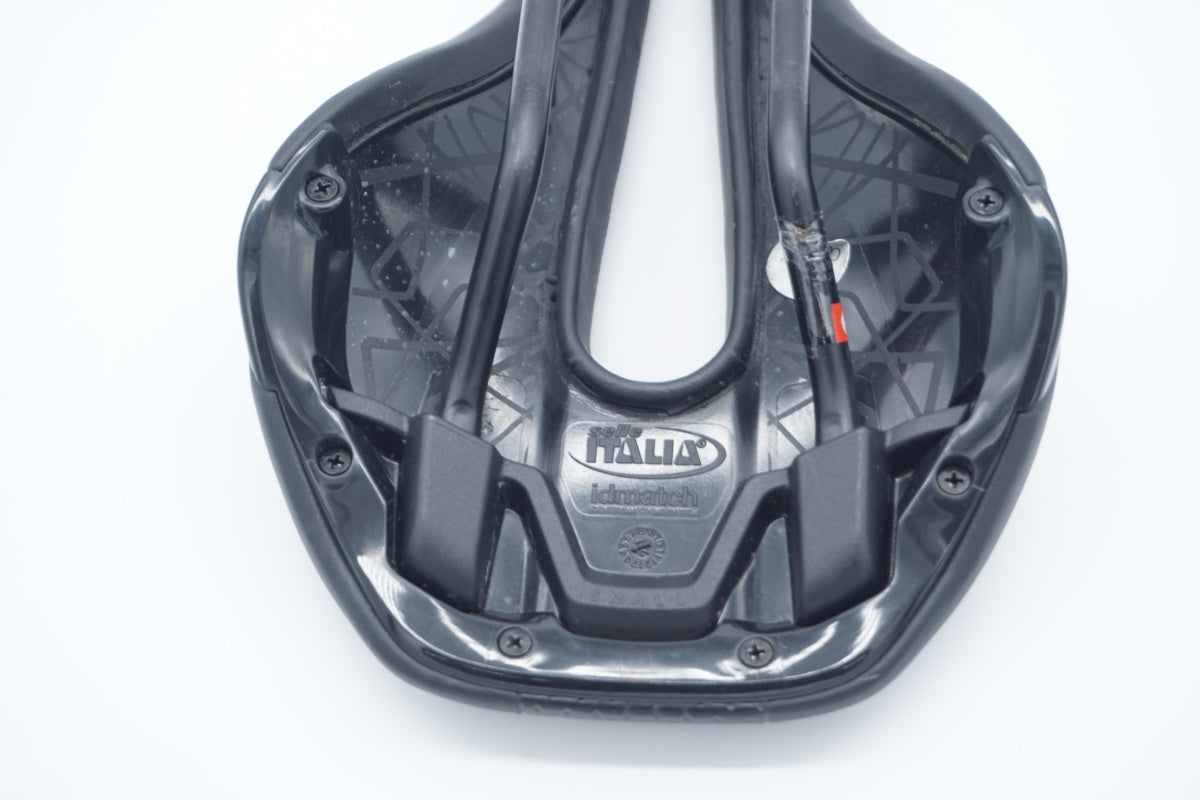 SELLE ITALIA 「セライタリア」 NOVUS SUPER FLOW ENDRANCE サドル / 滋賀大津店