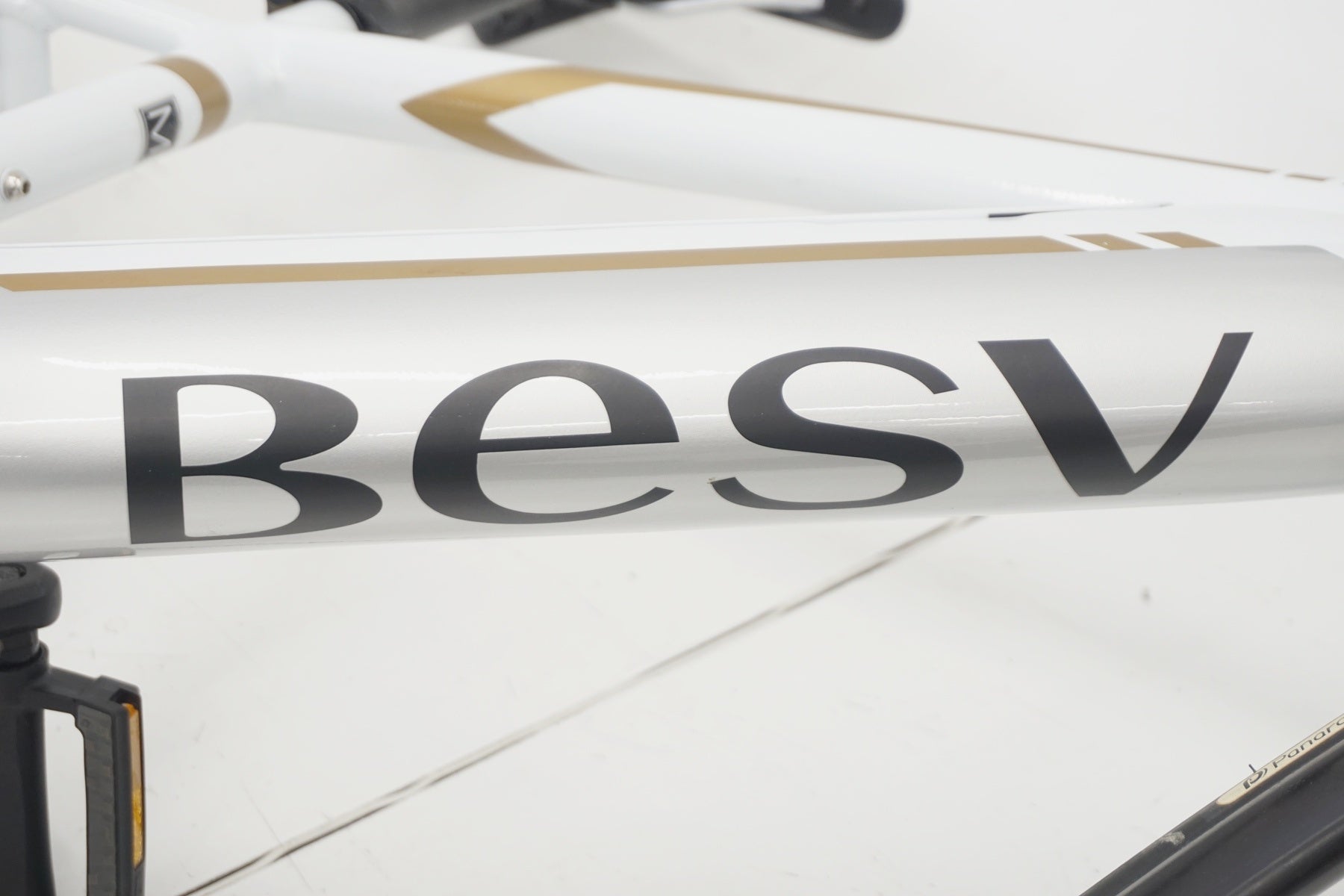 BESV 「ベスビー」JF1 2022年モデル 電動アシスト自転車/ 京都八幡店