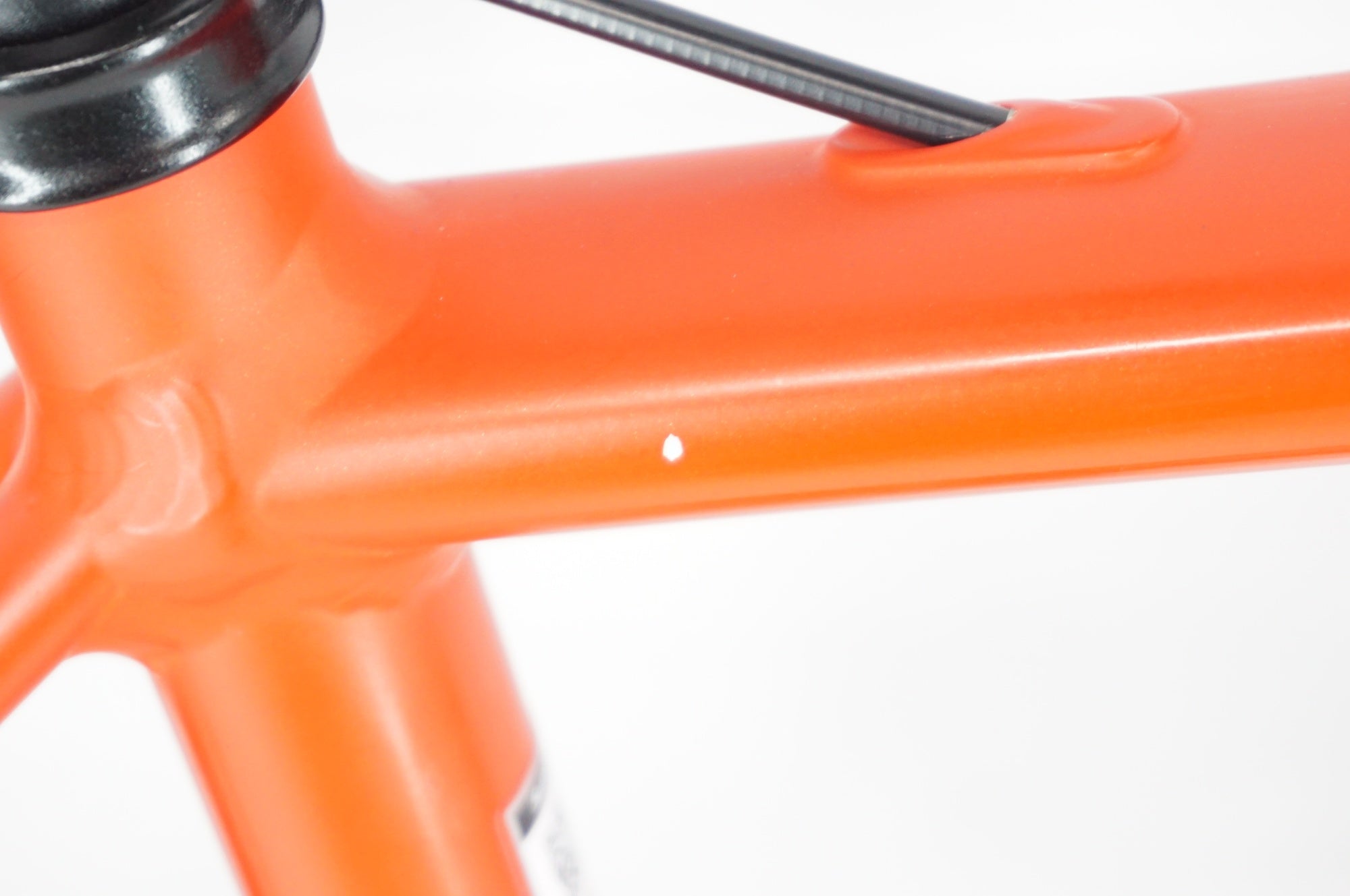 KHODAABLOOM 「コーダブルーム」 FARNA TIAGRA 2023年モデル ロードバイク / 阪急塚口店