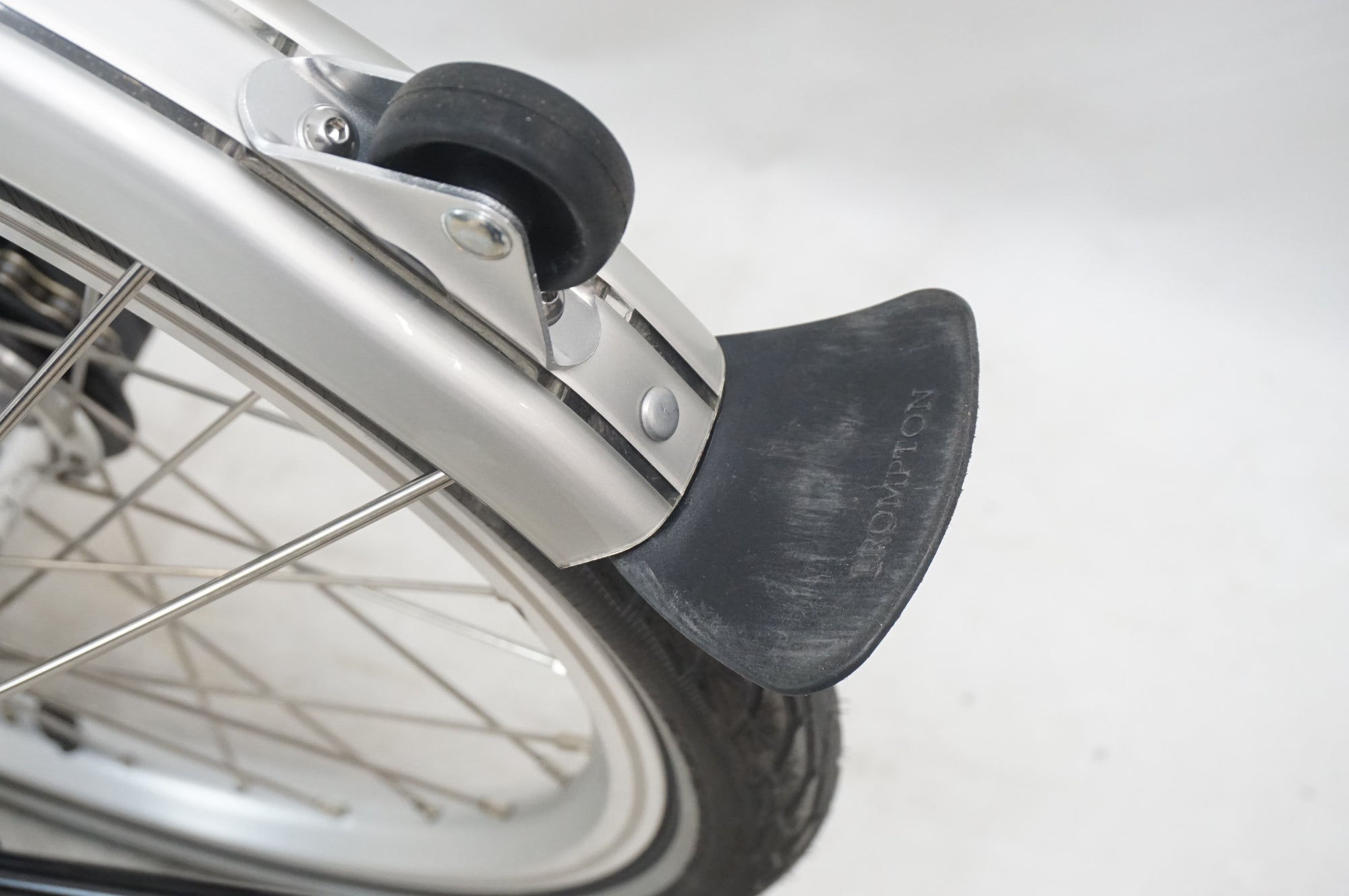 BROMPTON 「ブロンプトン」 C LINE EXPLORE 2023年モデル 16インチ 折り畳み自転車 / 福岡店