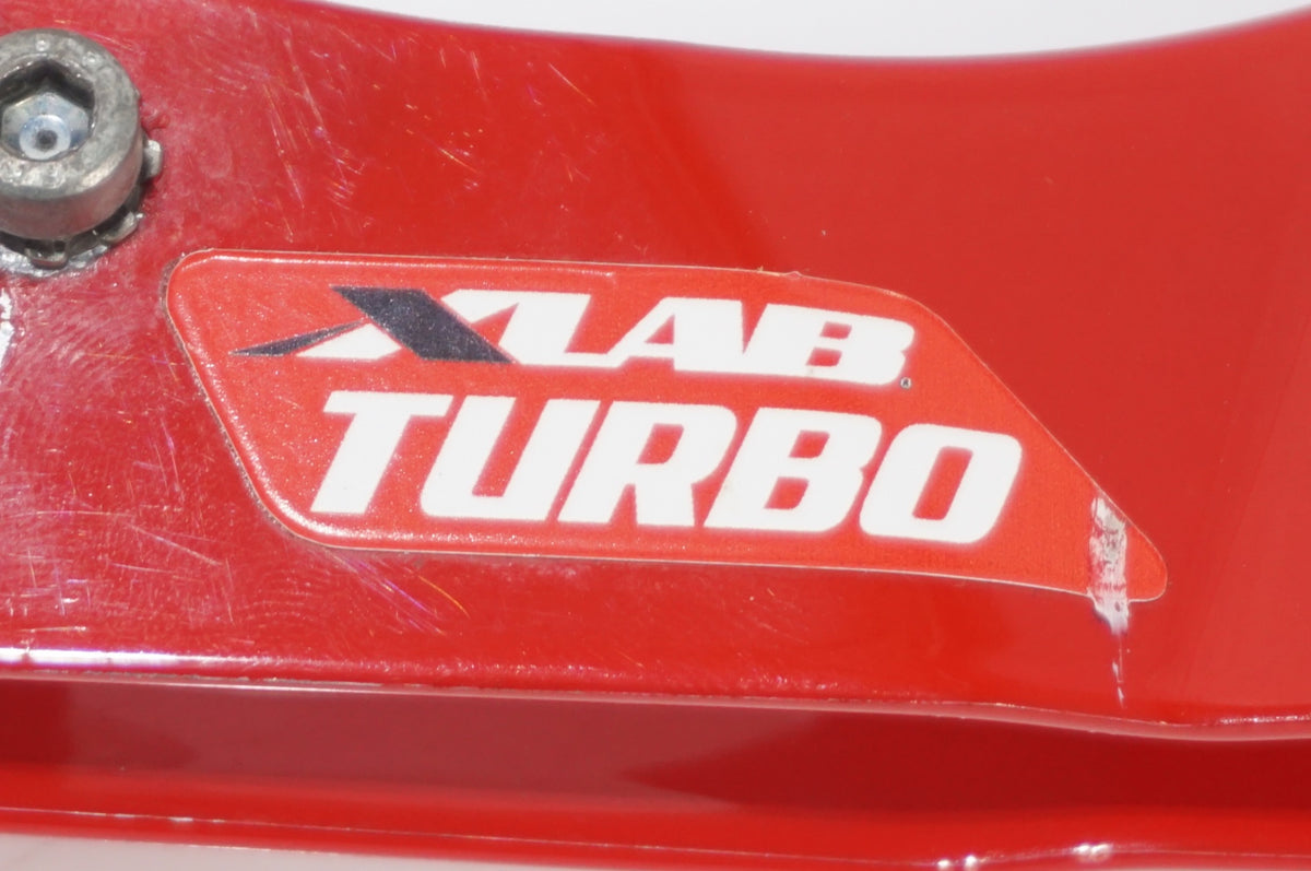 XLAB 「エックスラボ」 TURBO WING-REAR ボトルケージマウント / AKIBA店