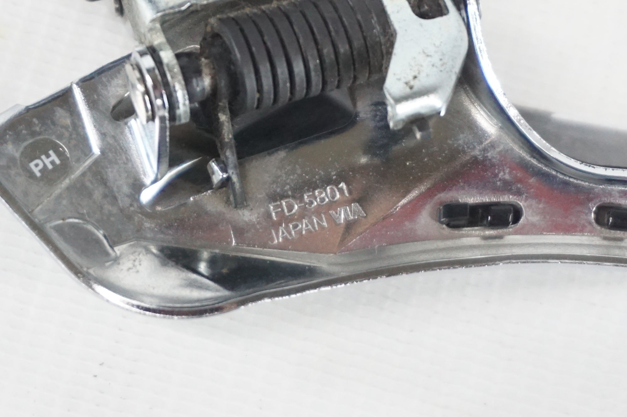 SHIMANO 「シマノ」 105 FD-5801 φ34.9 フロントディレイラー / 阪急塚口店