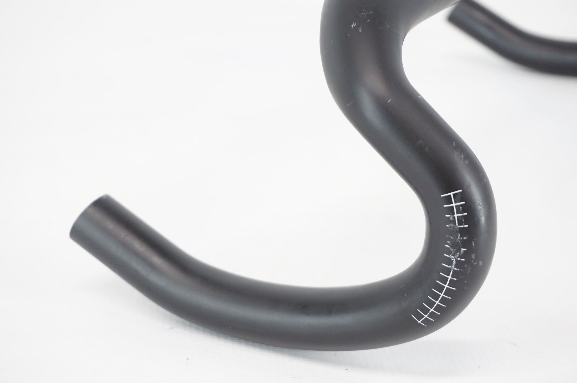 TOSEEK 「トーシーク」 カーボン Φ31.8 380mm ハンドル / 阪急塚口店